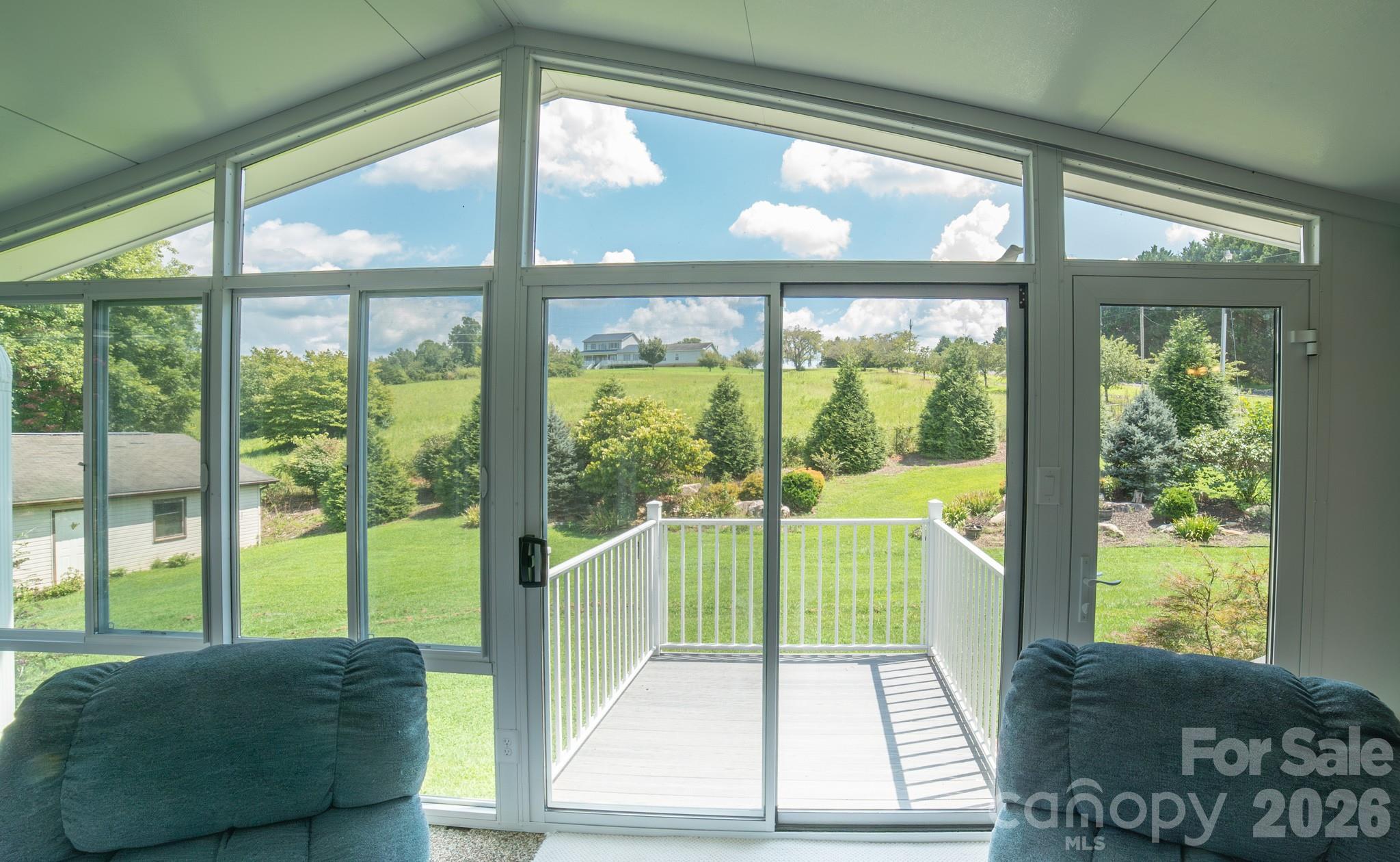 1633 Jamestown Road — Morganton