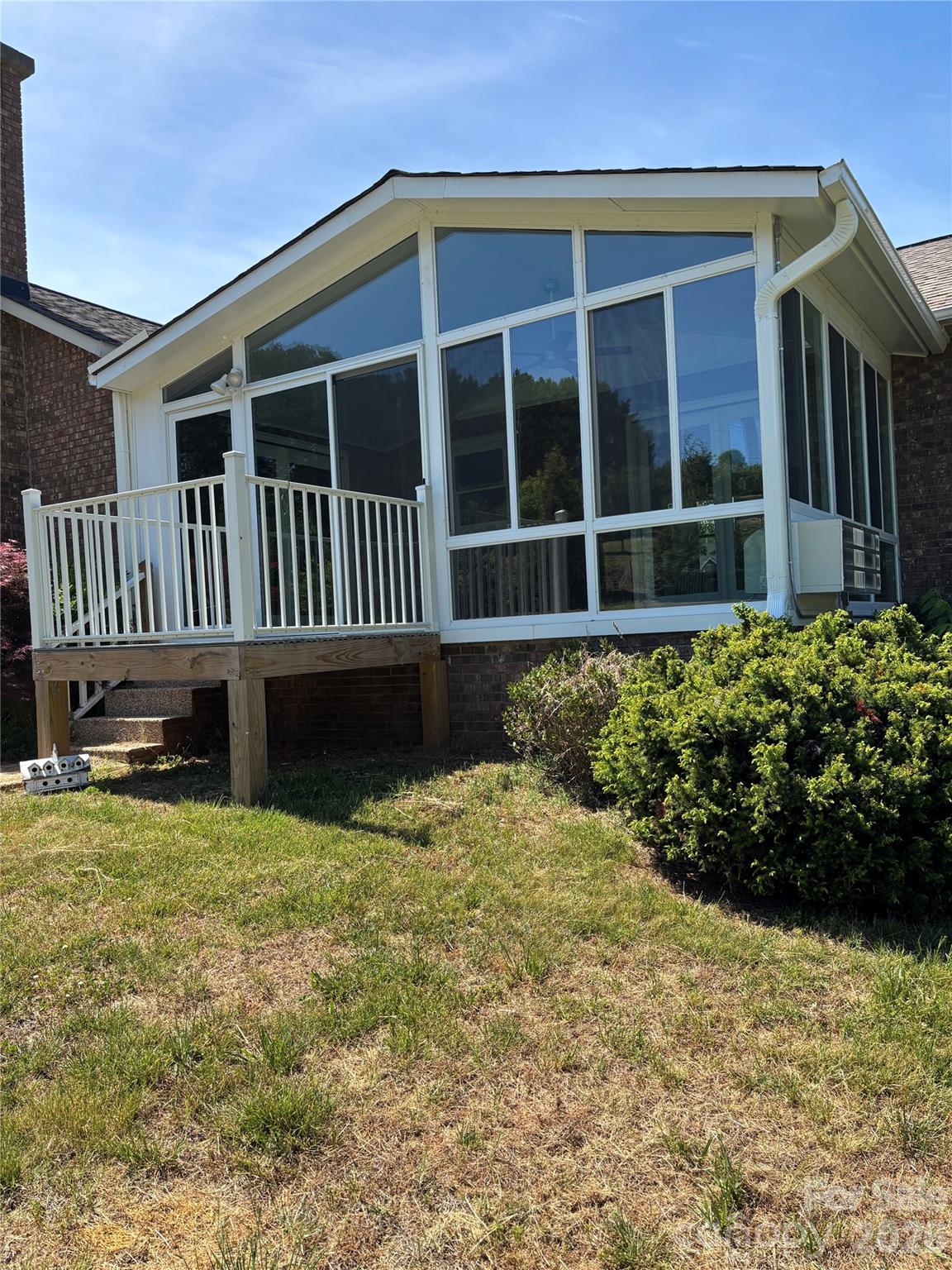 1633 Jamestown Road — Morganton