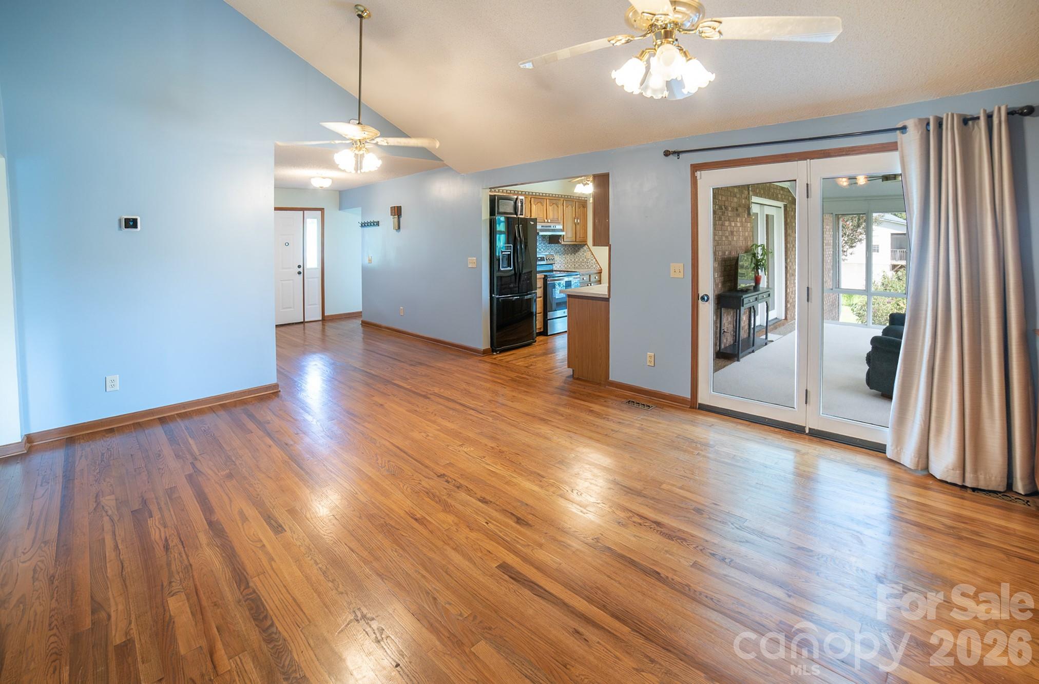 1633 Jamestown Road — Morganton