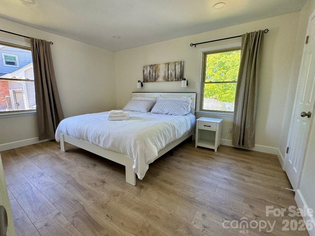 168 Mooreland Road — Mooresville