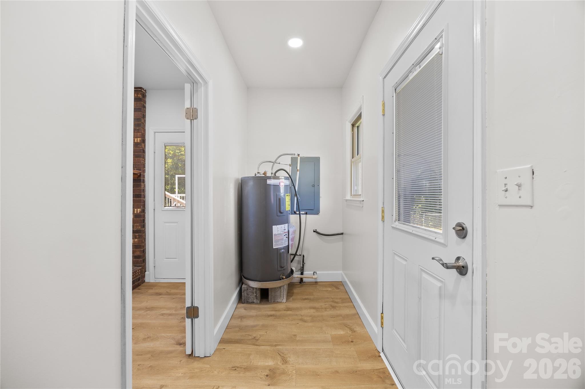 168 Mooreland Road — Mooresville
