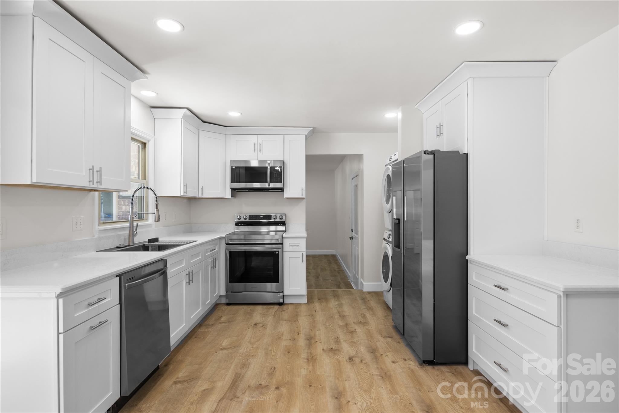 168 Mooreland Road — Mooresville