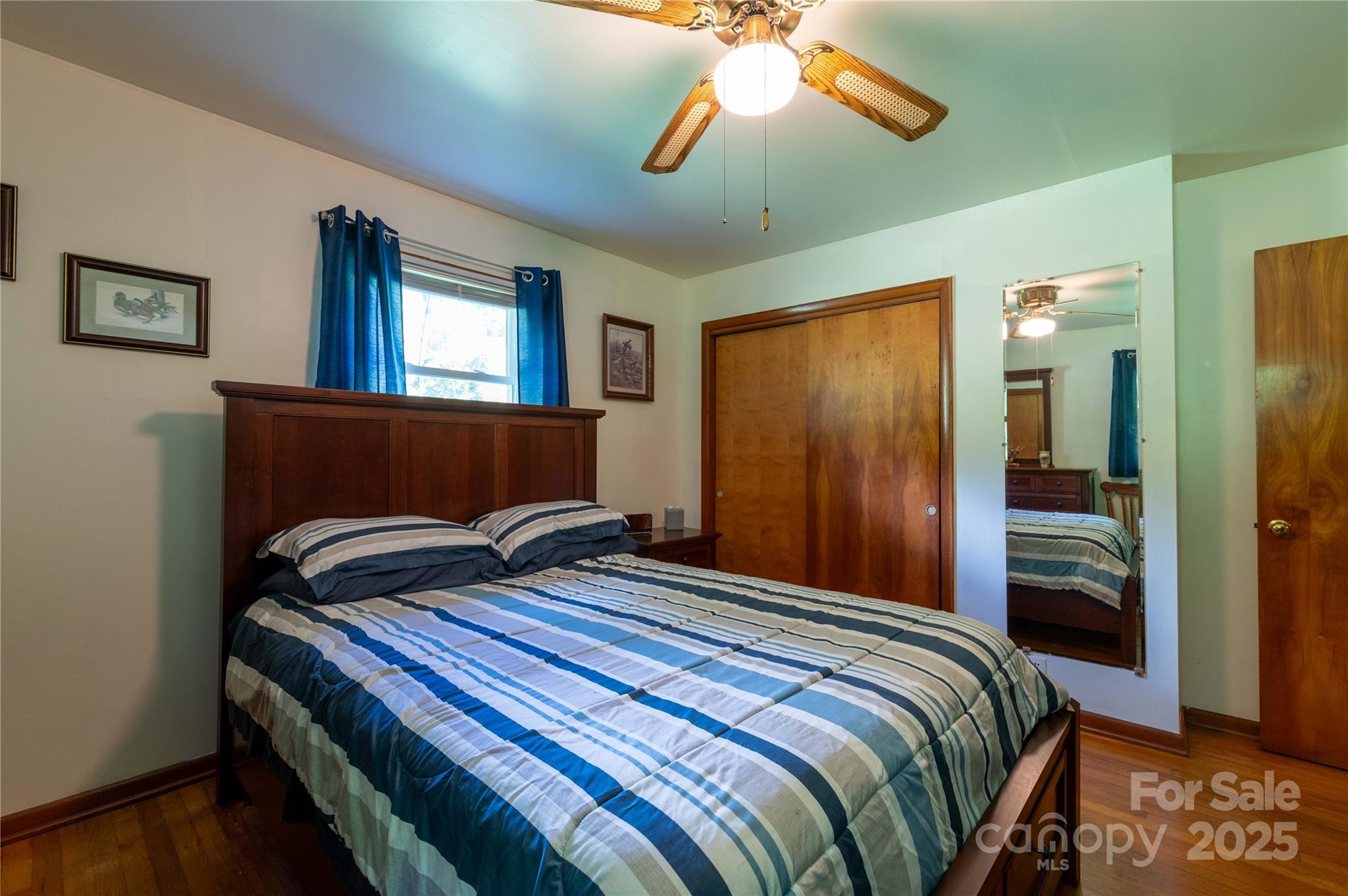 40 Double Island Road — Burnsville