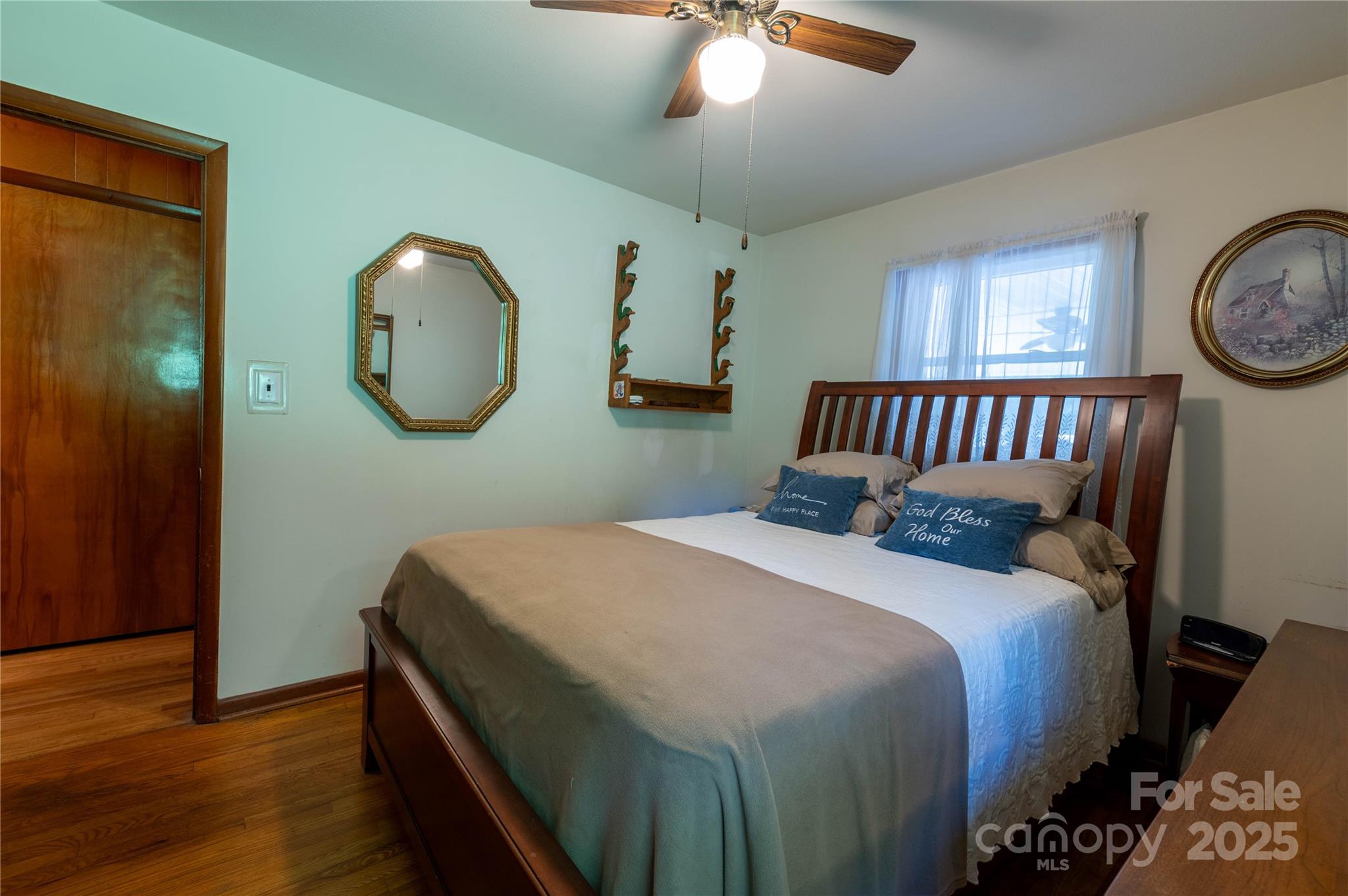40 Double Island Road — Burnsville