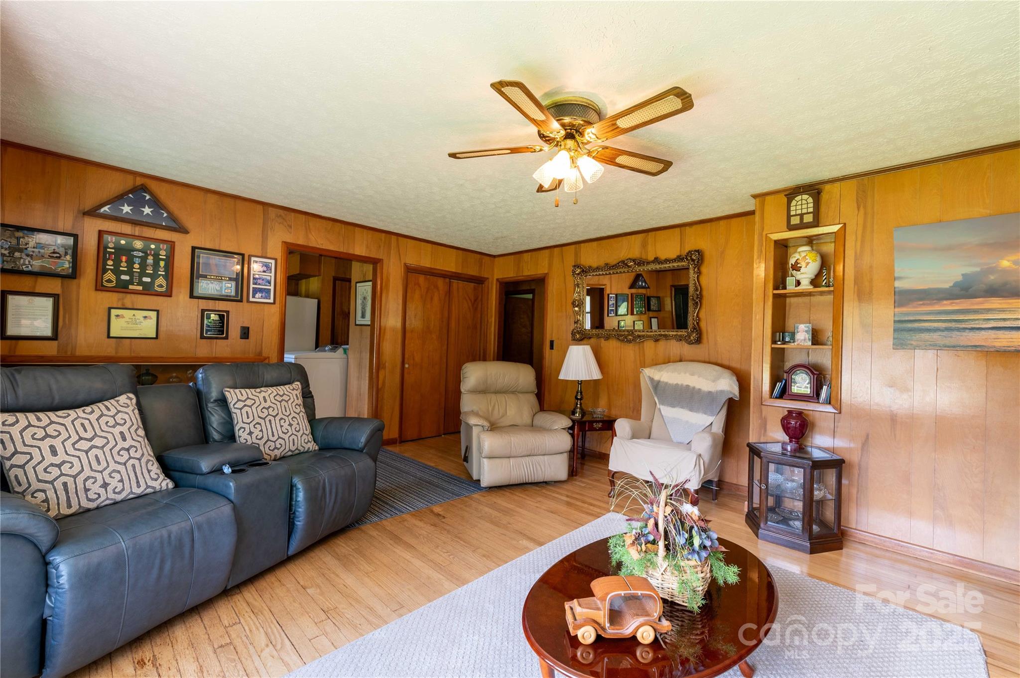 40 Double Island Road — Burnsville