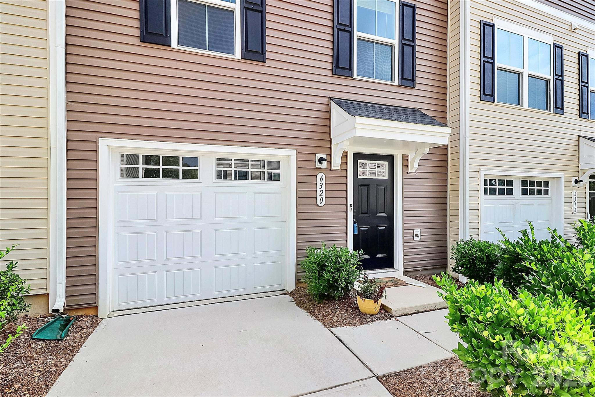 6320 Cutwater Circle — Charlotte