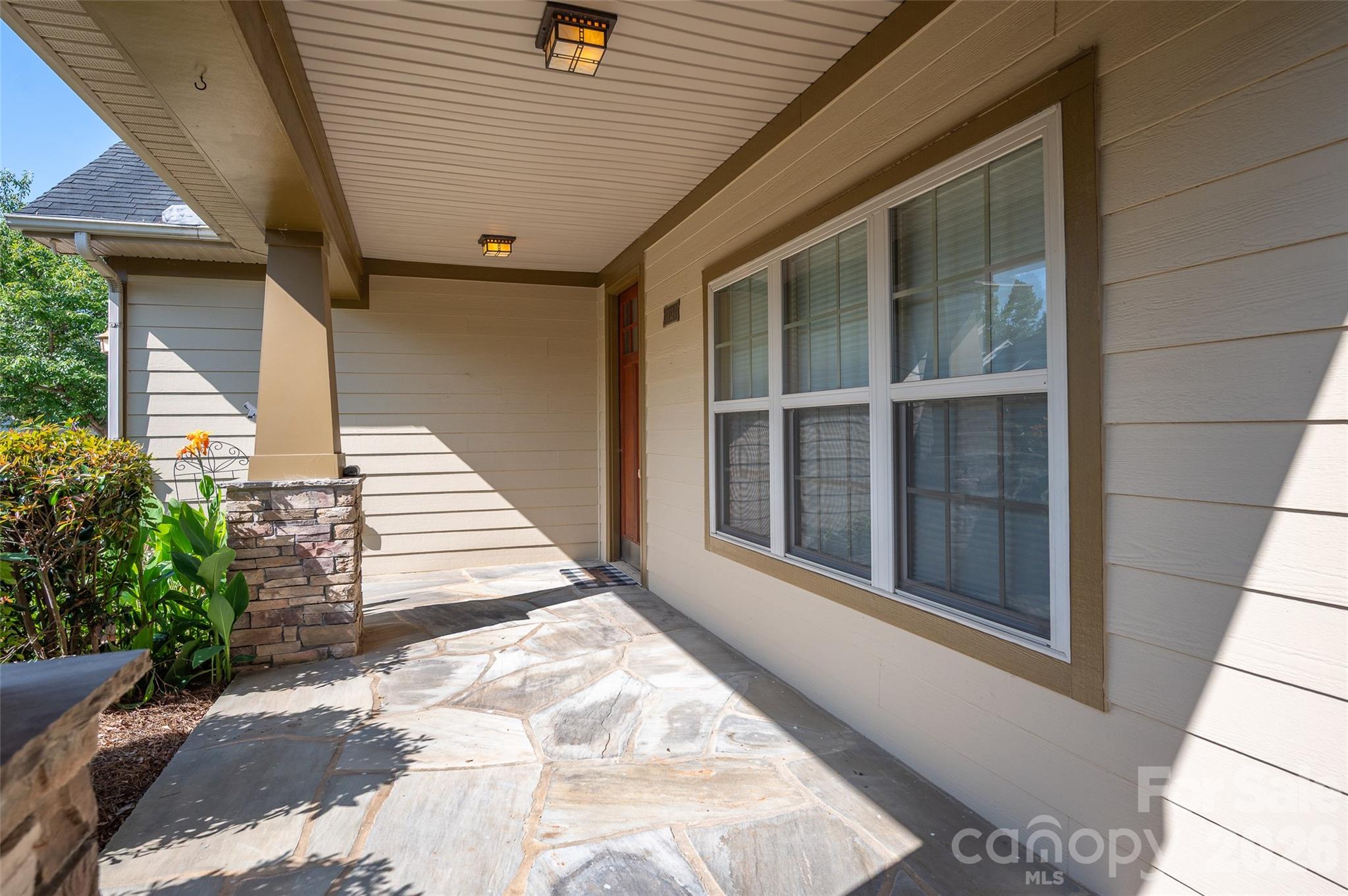 102 Coral Lane — Mooresville