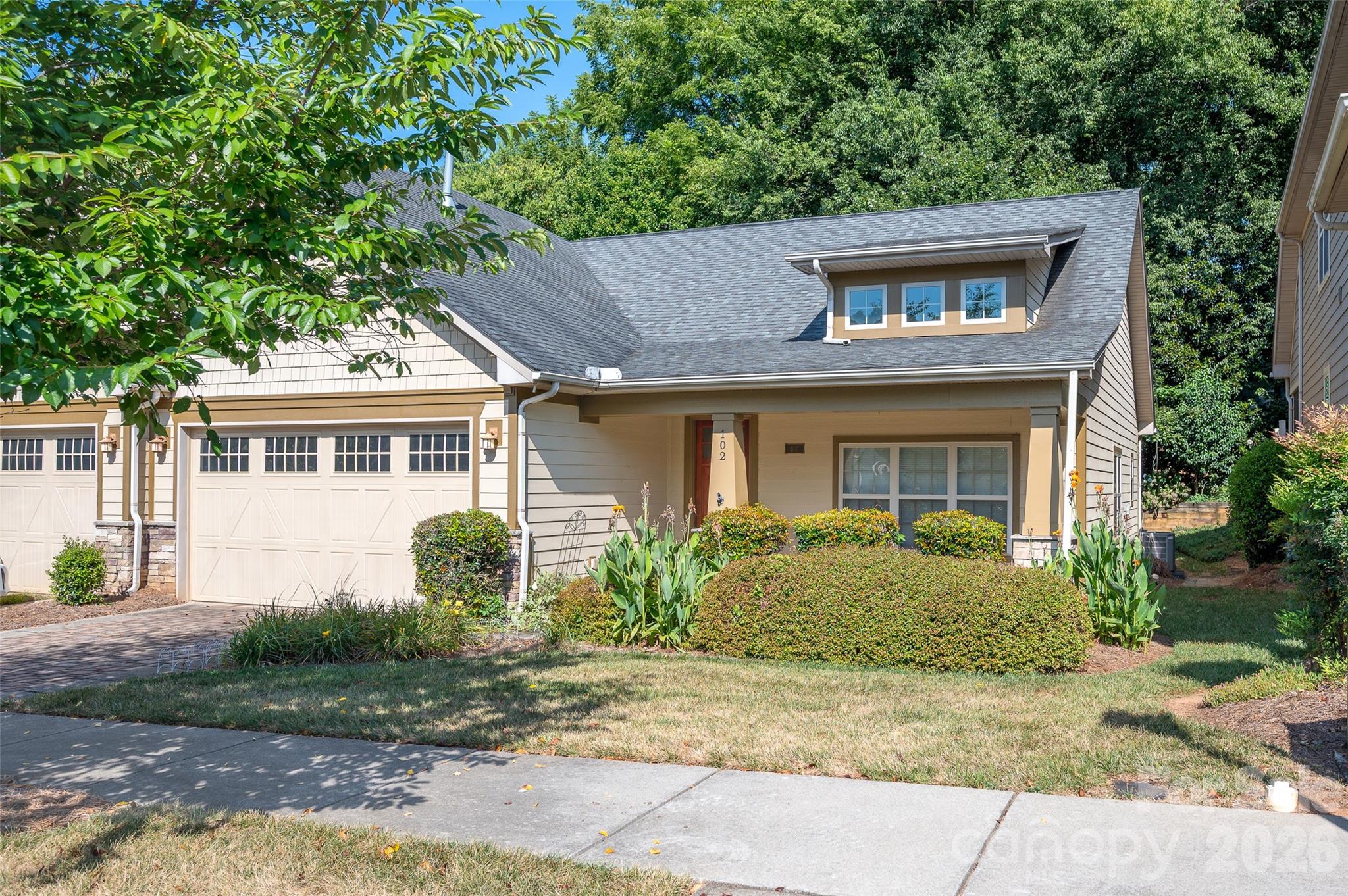 102 Coral Lane — Mooresville