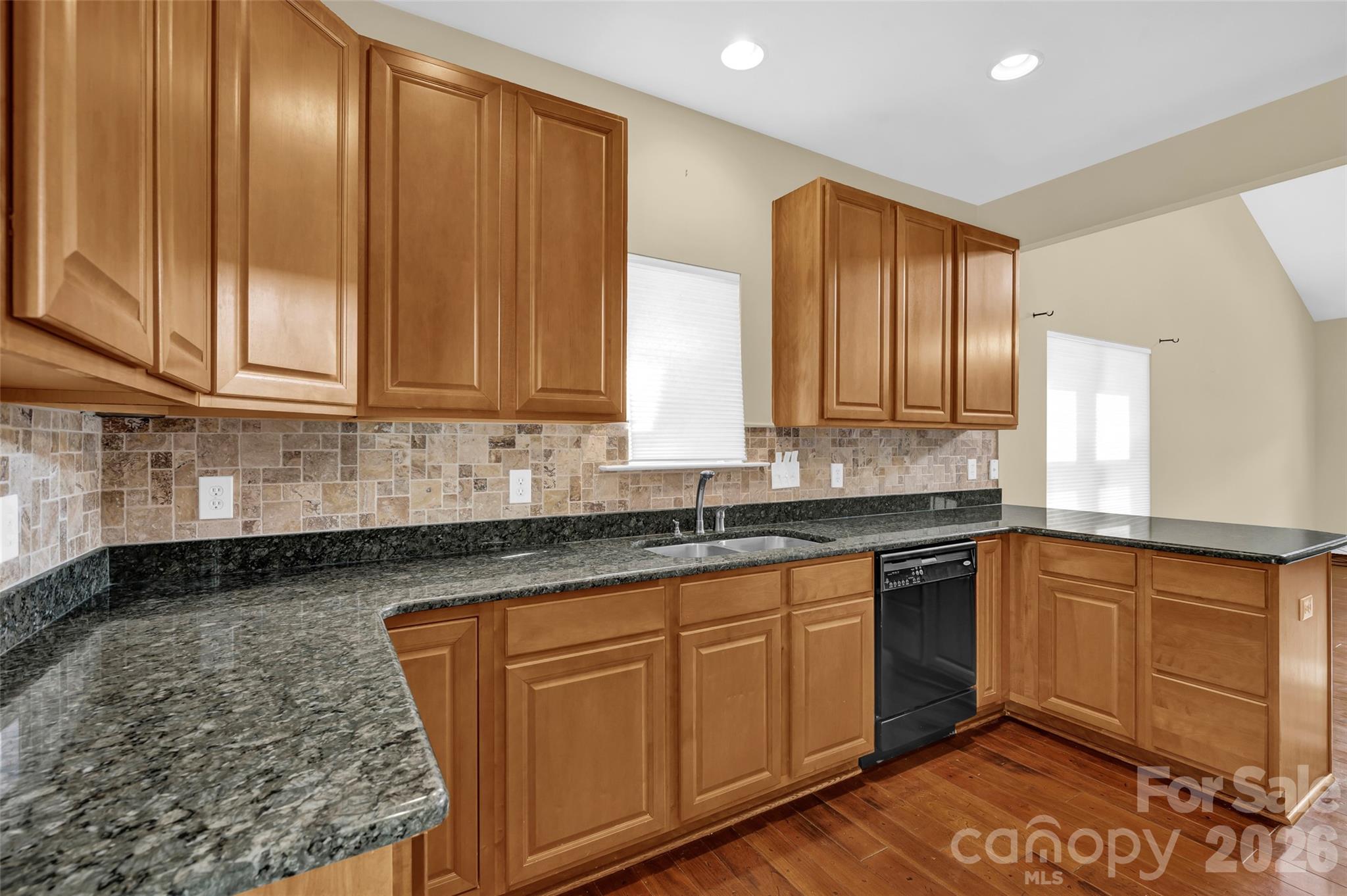 102 Coral Lane — Mooresville
