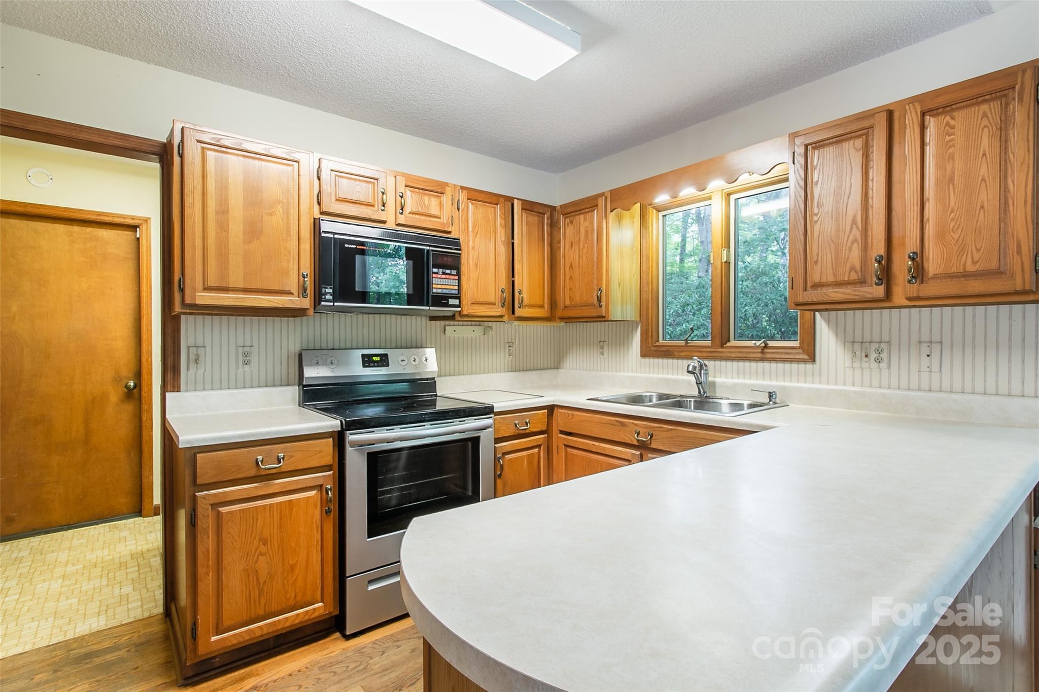47 Tsitsi Court — Brevard