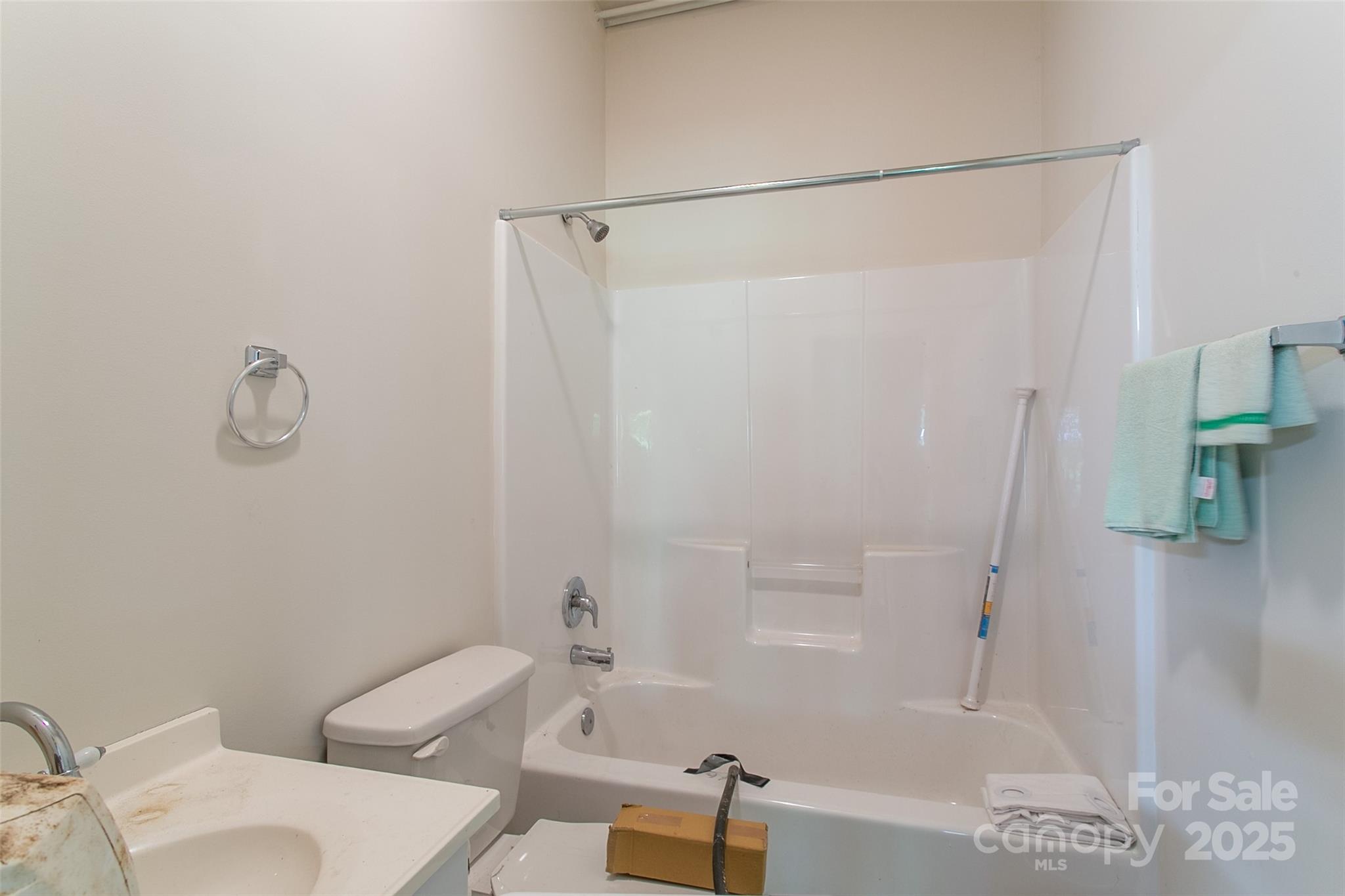 47 Tsitsi Court — Brevard