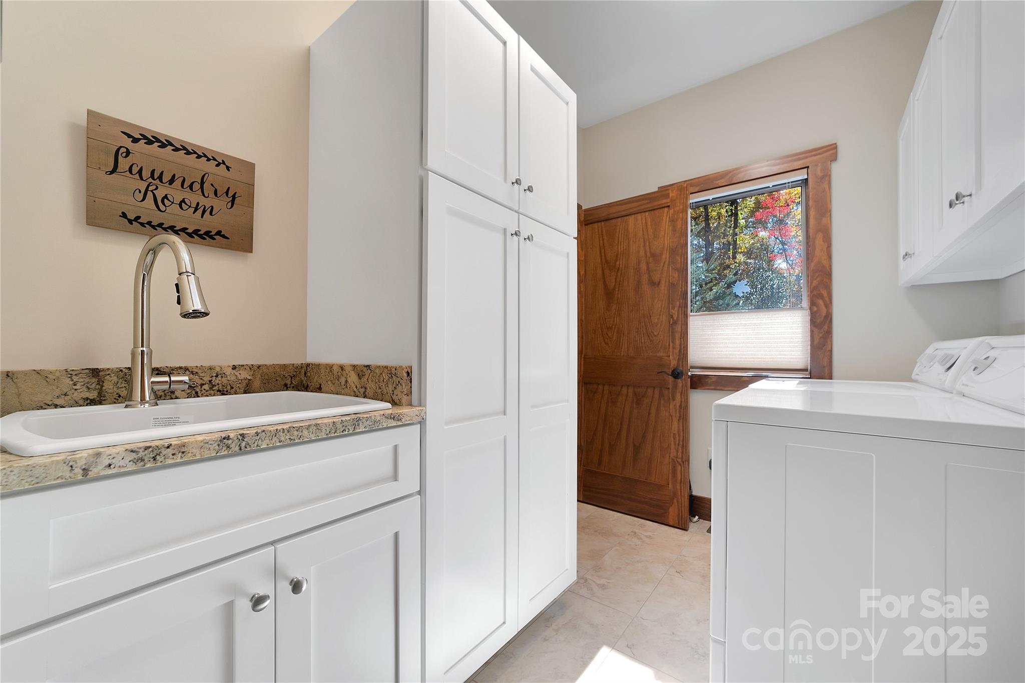 1291 Indian Camp Mountain Road — Rosman