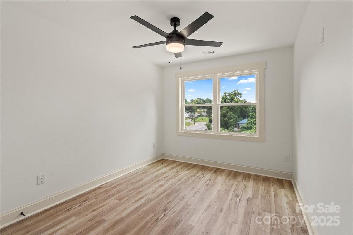 431 W Norment Avenue — Gastonia