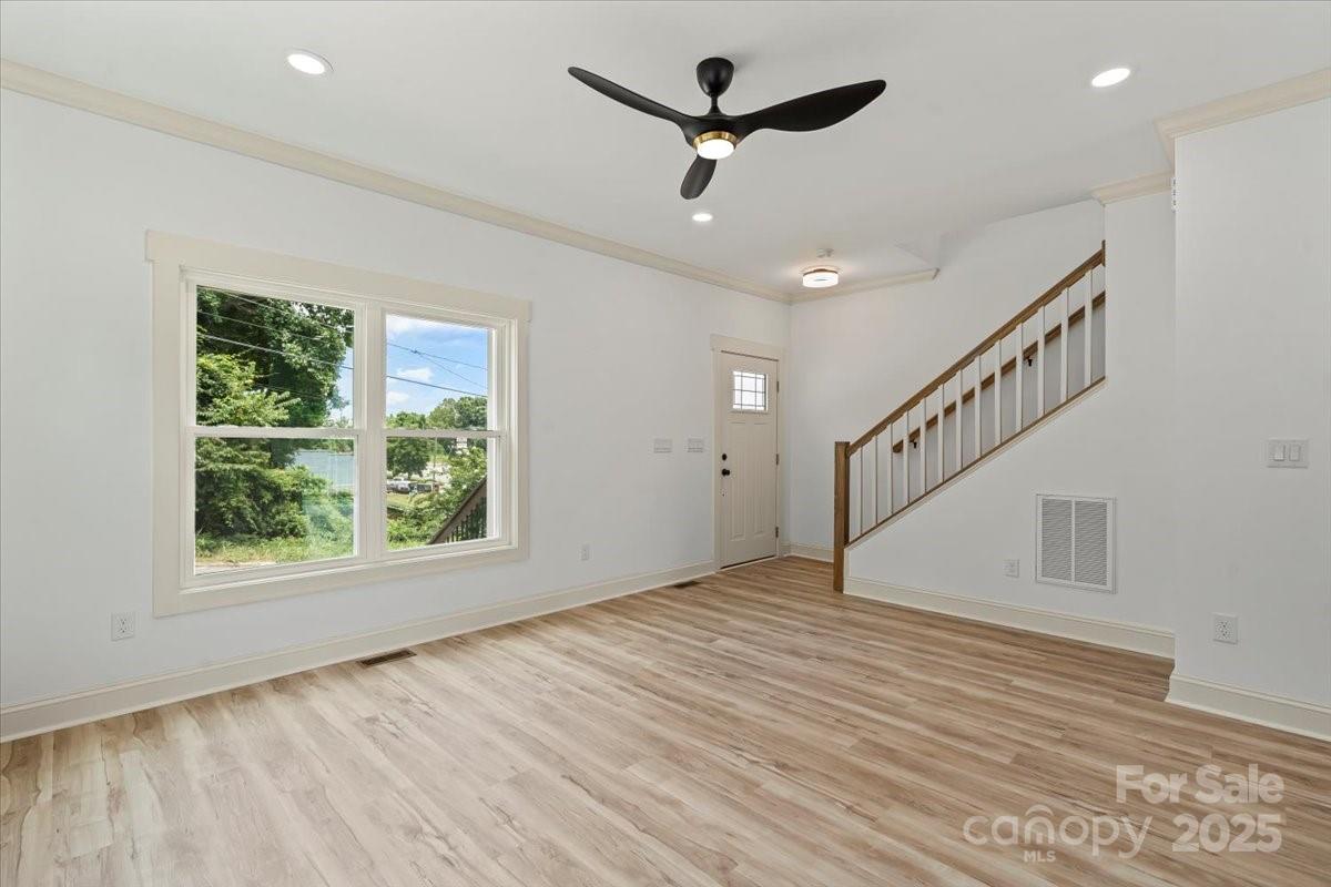 431 W Norment Avenue — Gastonia