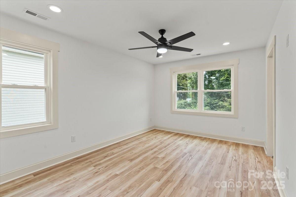 431 W Norment Avenue — Gastonia