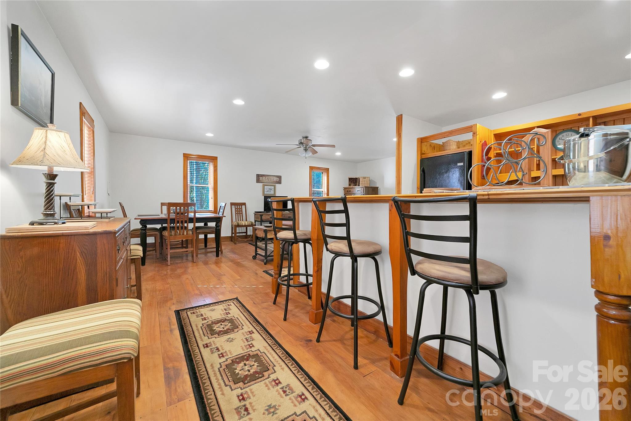 370 Moons Rest Lane — Brevard