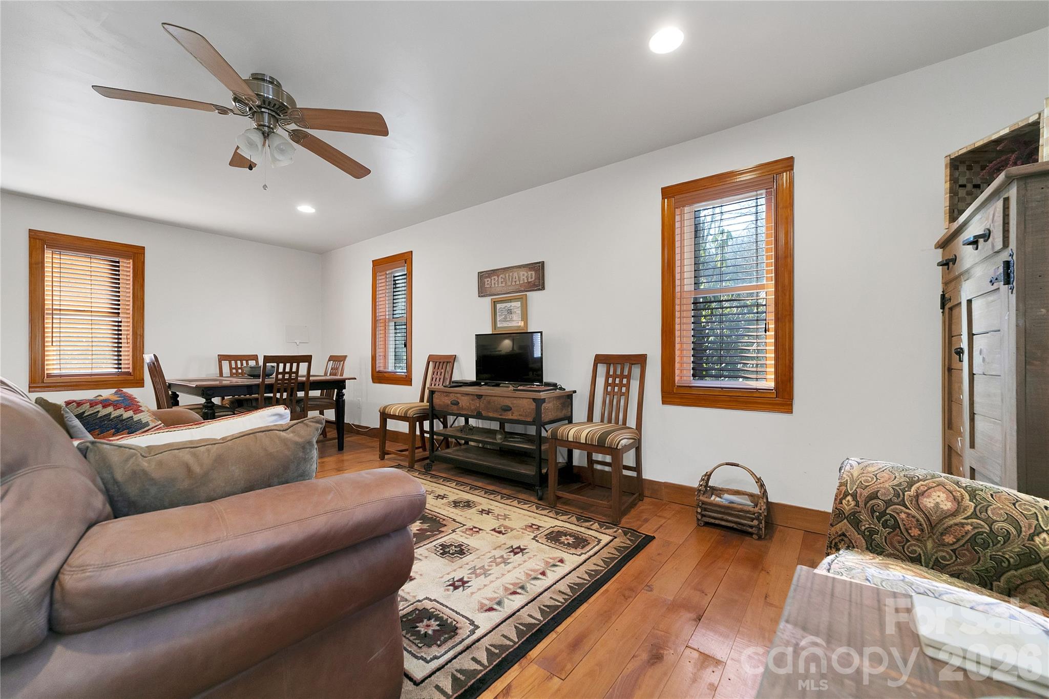 370 Moons Rest Lane — Brevard