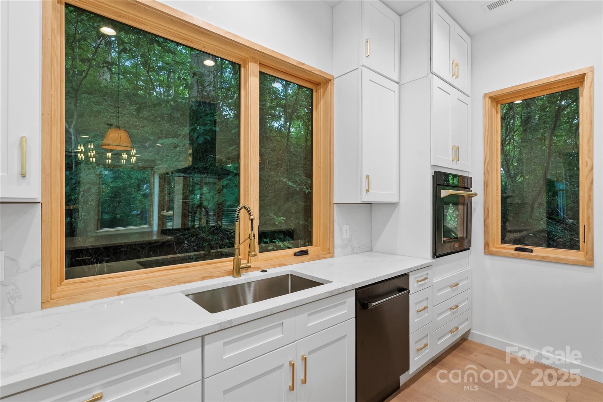 43 Waynesville Avenue — Asheville