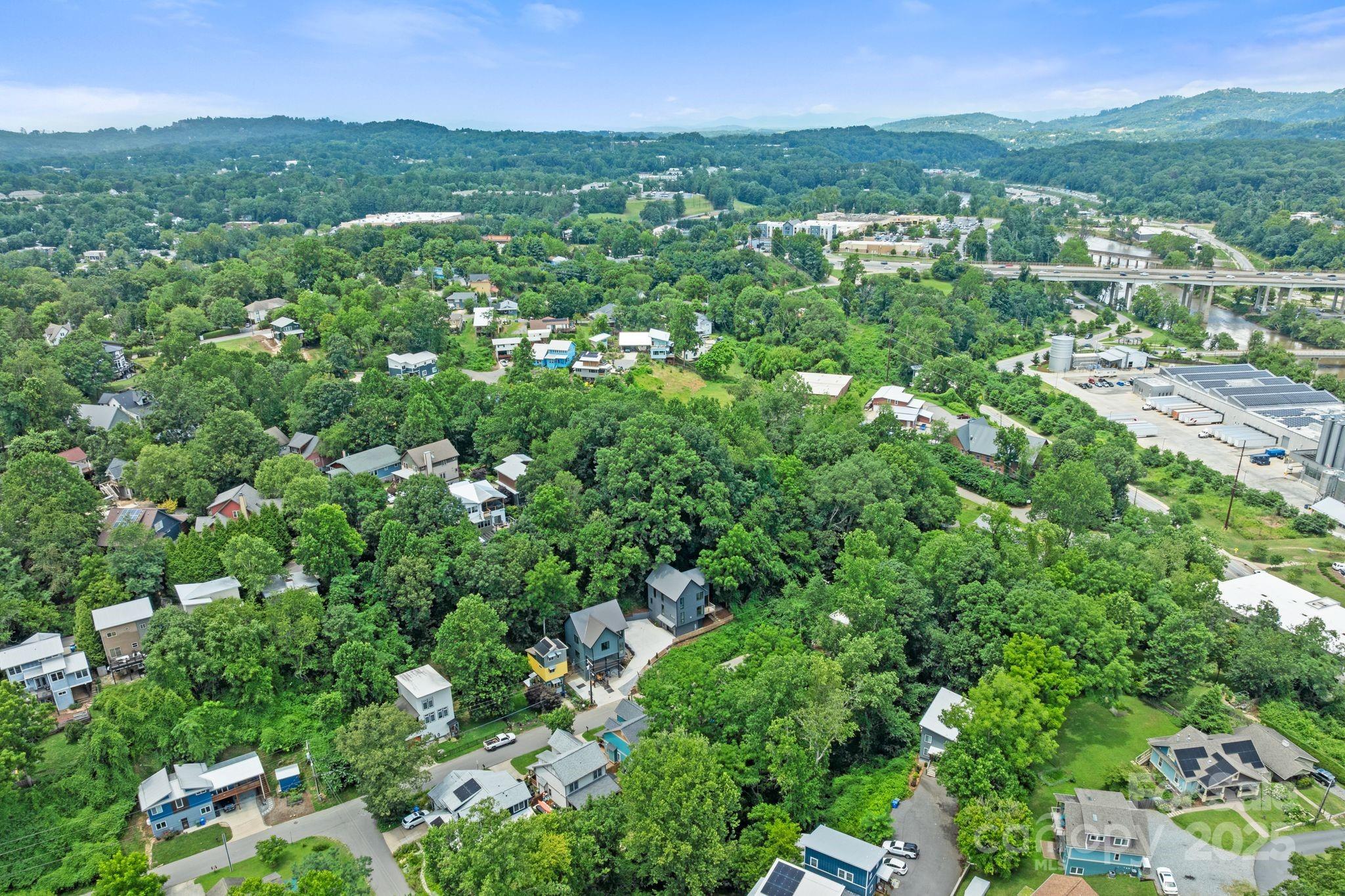 43 Waynesville Avenue — Asheville