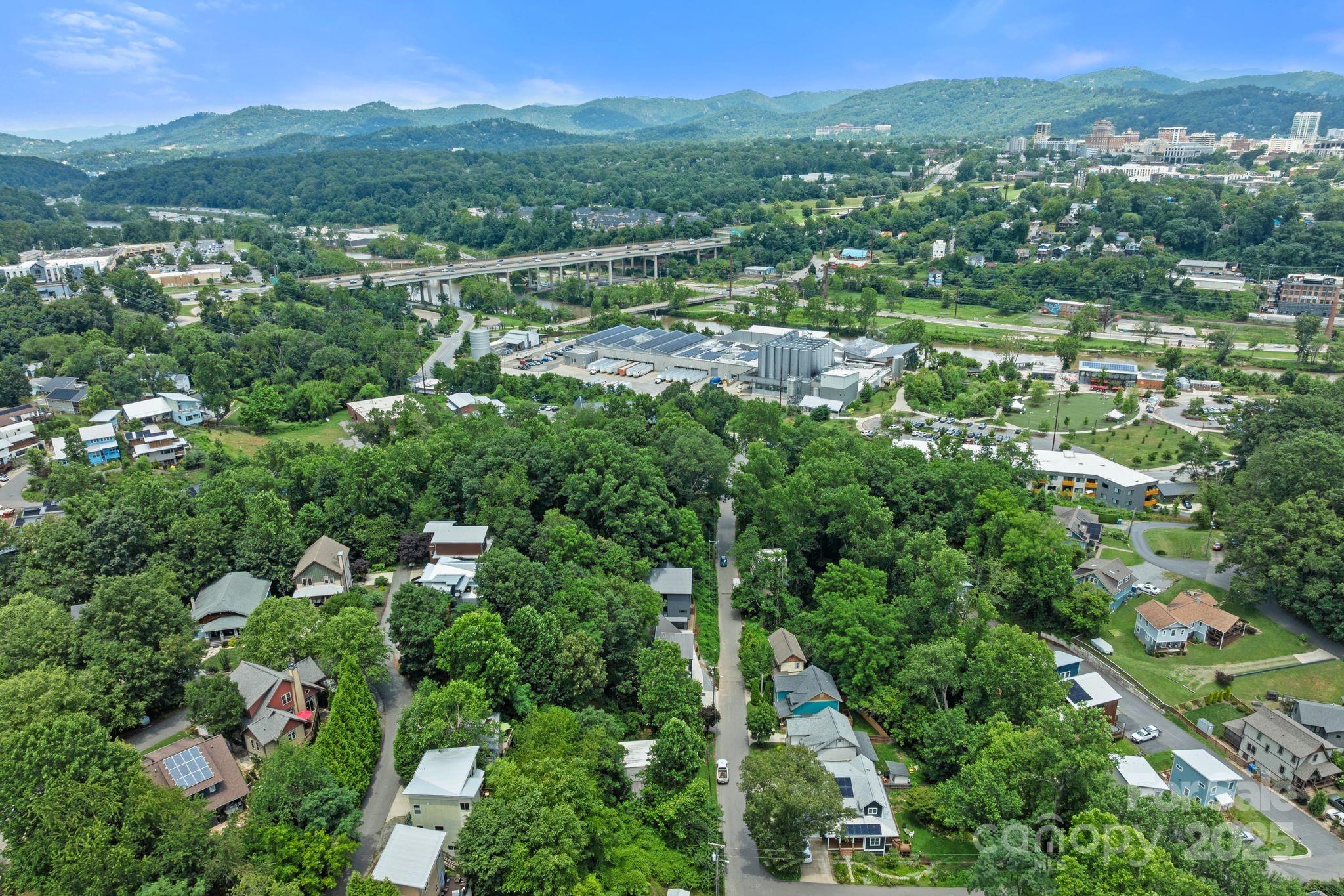 43 Waynesville Avenue — Asheville