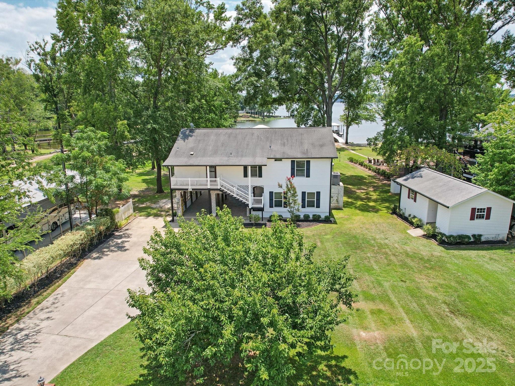 2364 Lakeside Drive — Liberty Hill