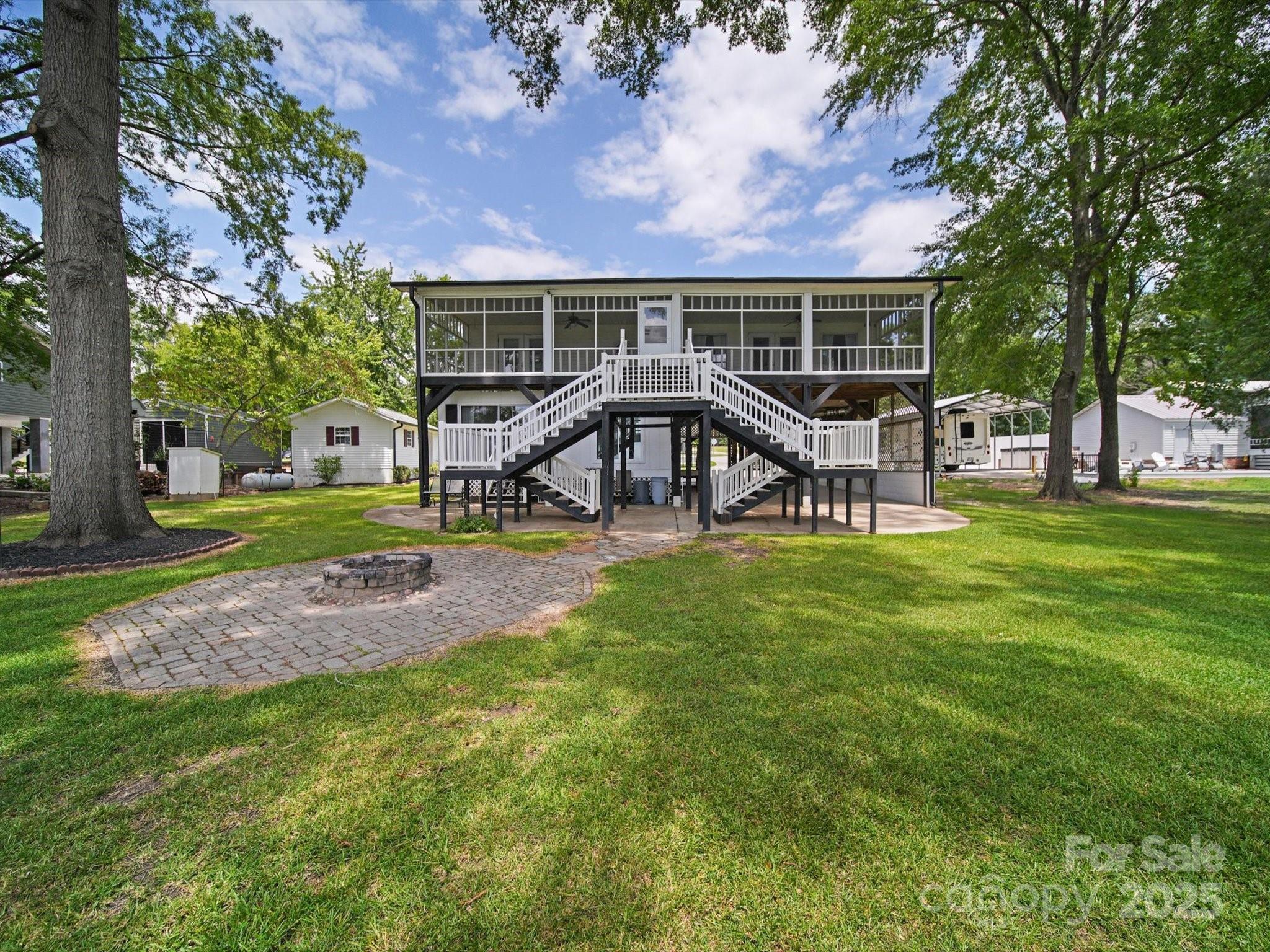 2364 Lakeside Drive — Liberty Hill
