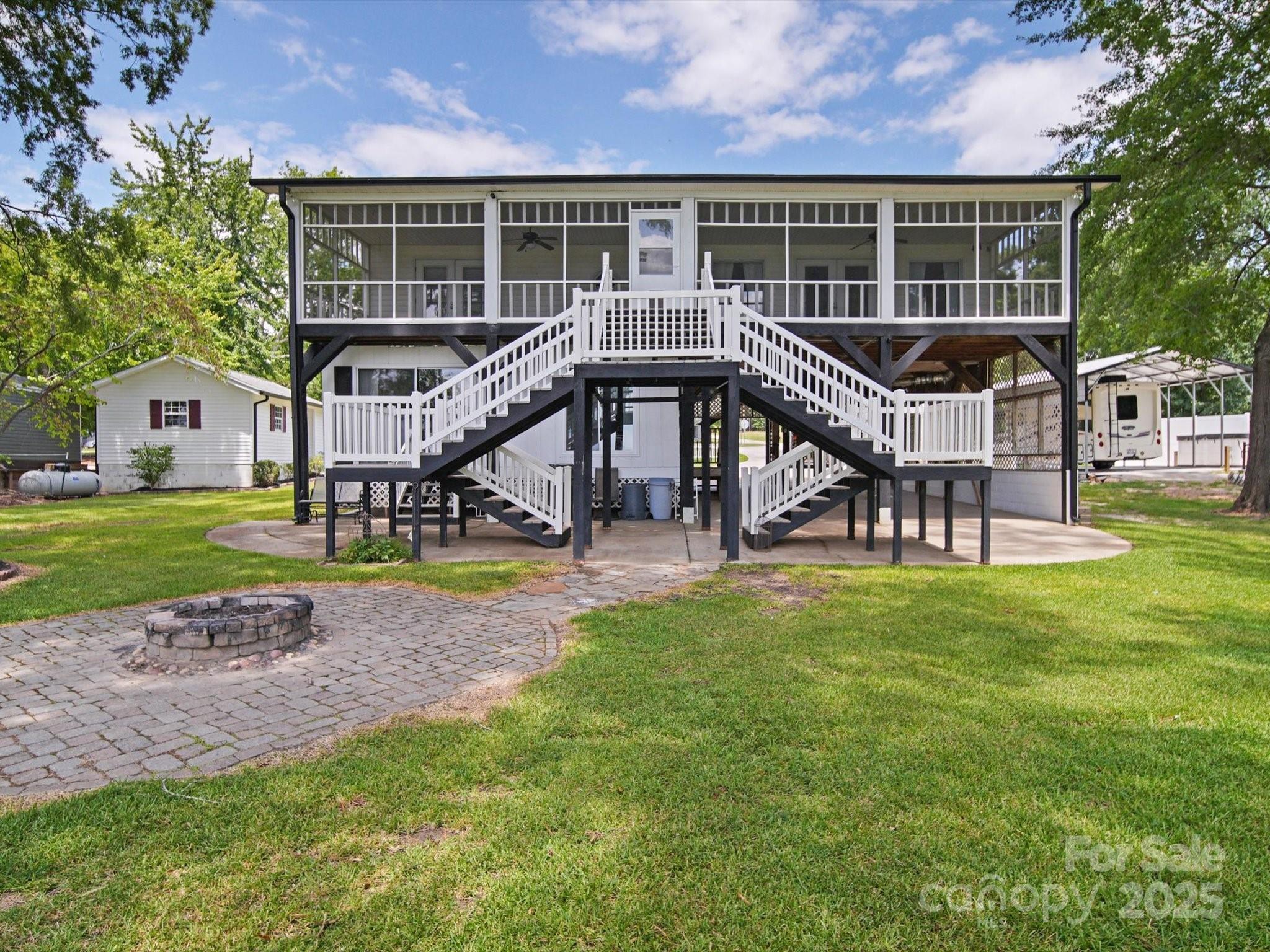 2364 Lakeside Drive — Liberty Hill