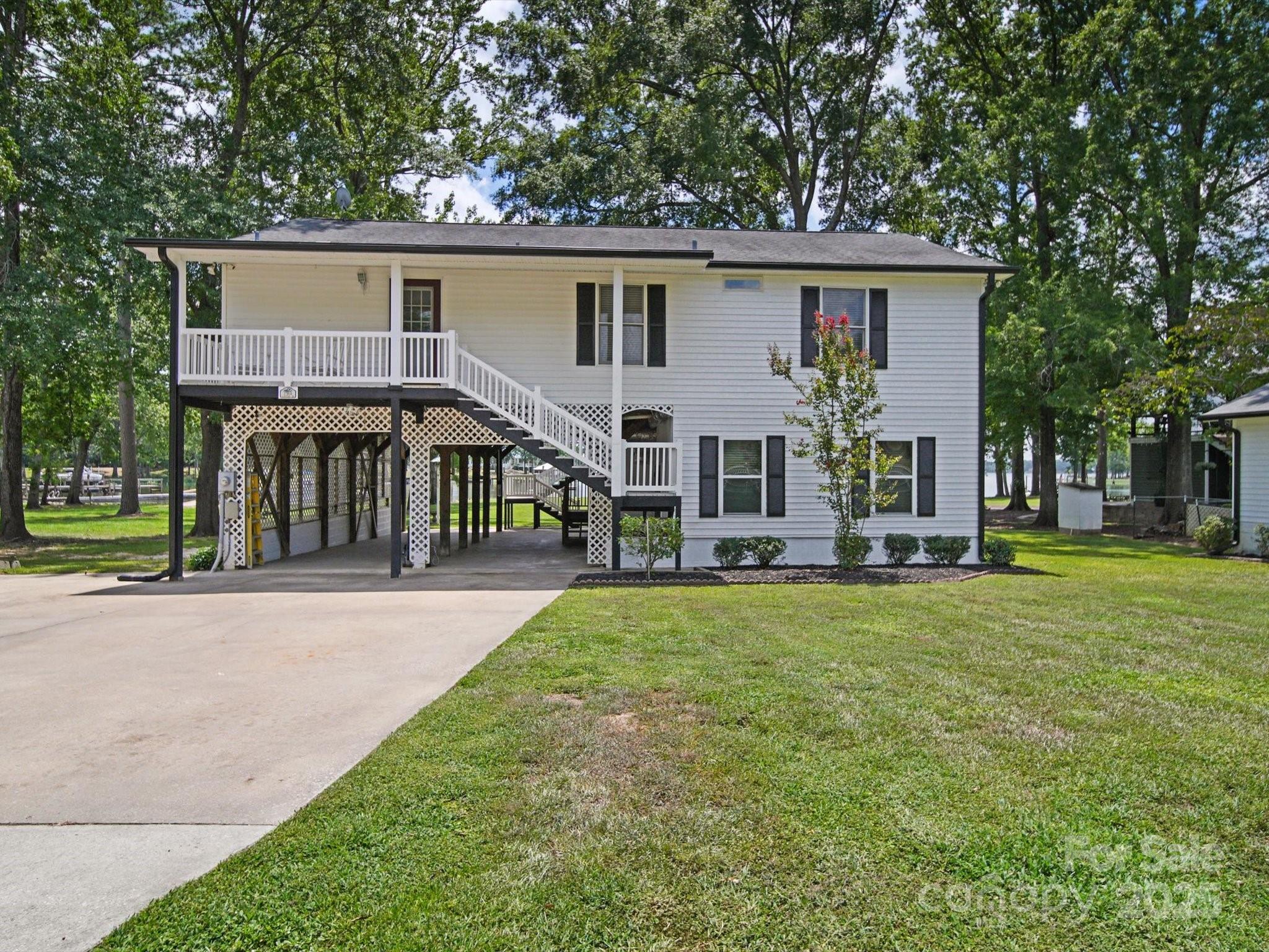 2364 Lakeside Drive — Liberty Hill