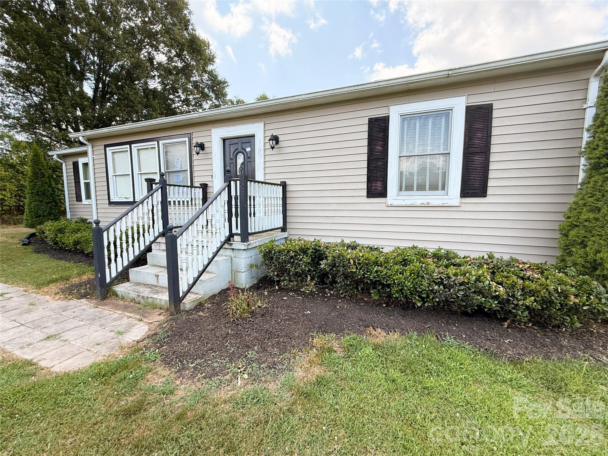 1782 US 74 Business Highway — Ellenboro