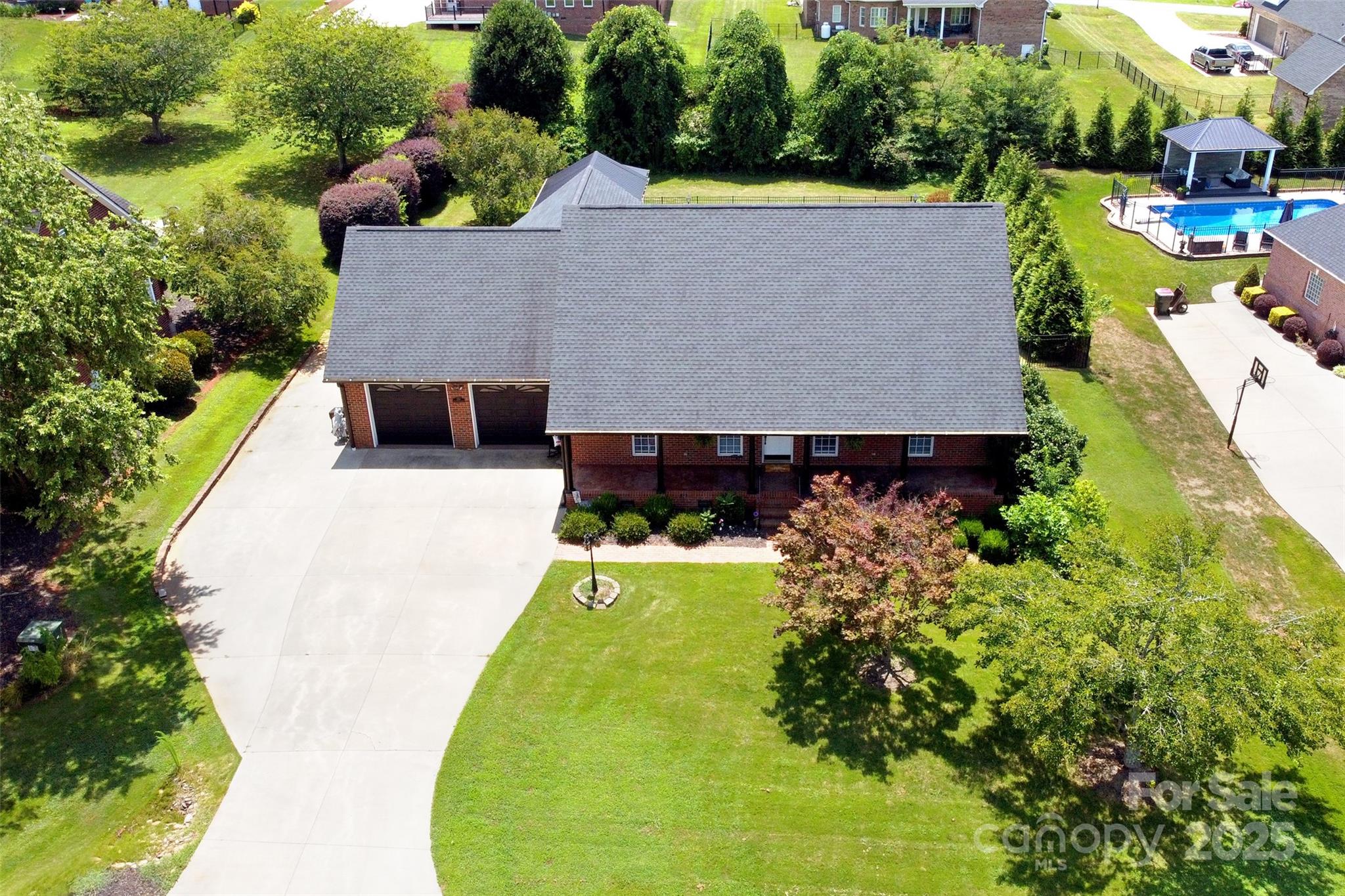 2914 Weatherfield Drive — Lincolnton
