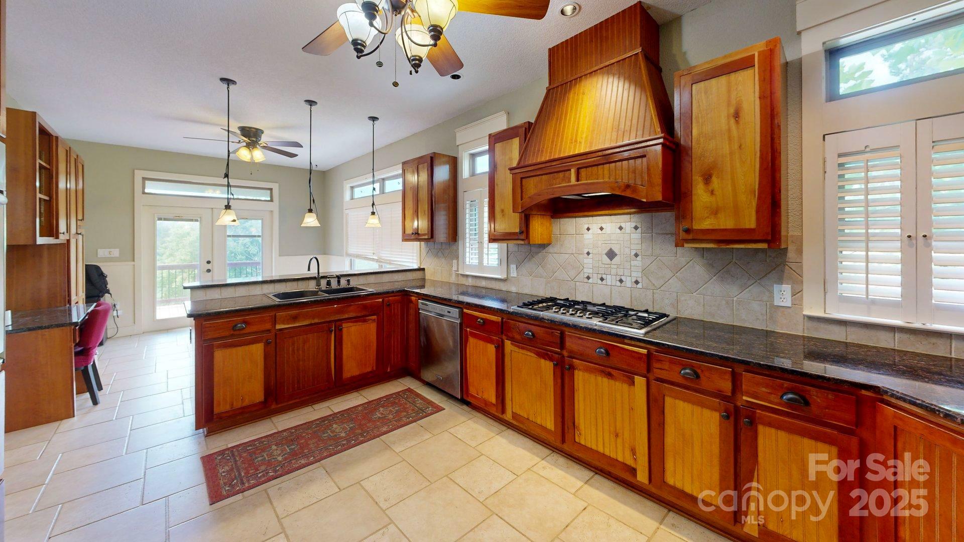 6 Sunrise Valley — Leicester