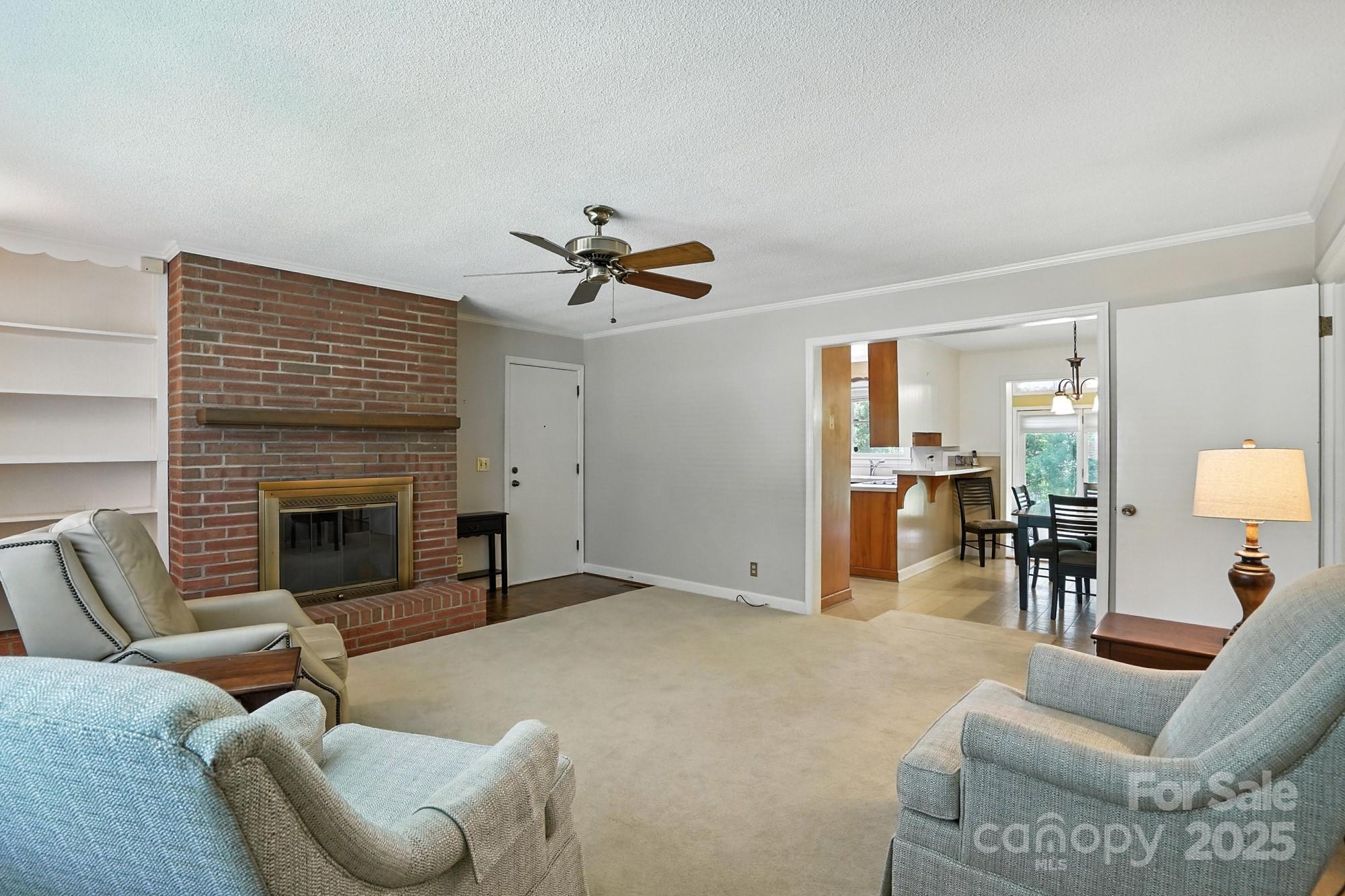 3427 N Nc 16 Highway — Denver