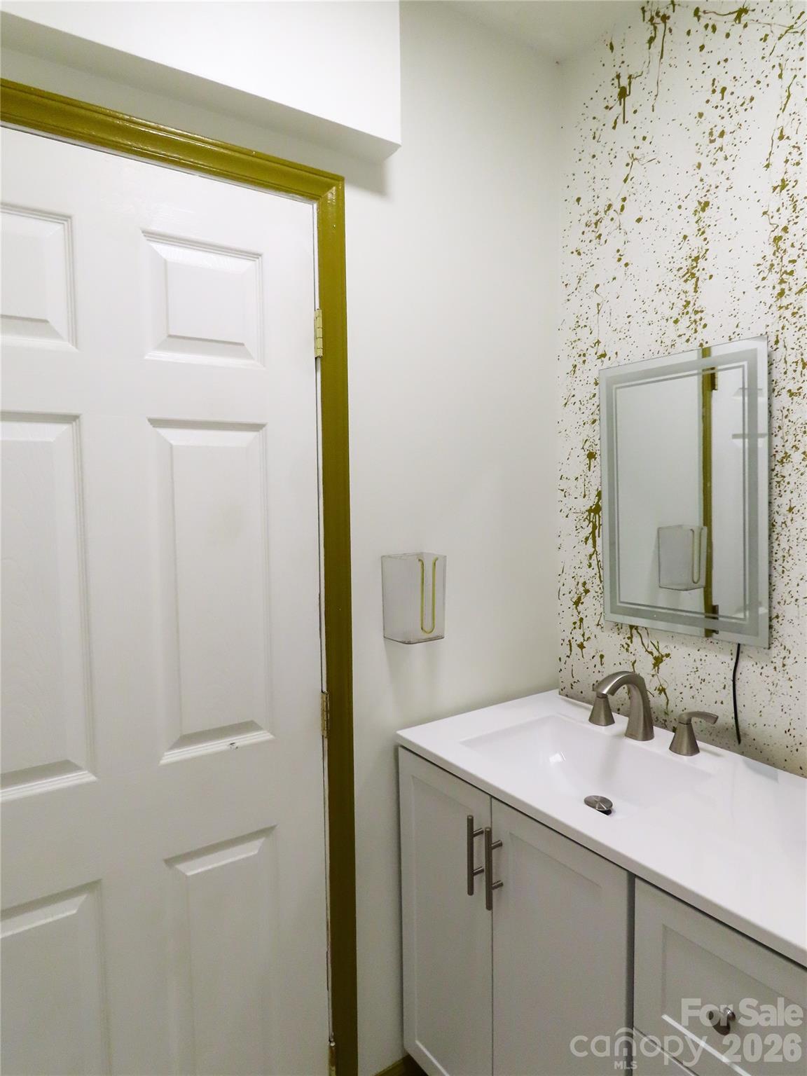 204 Rowland Avenue — Heath Springs