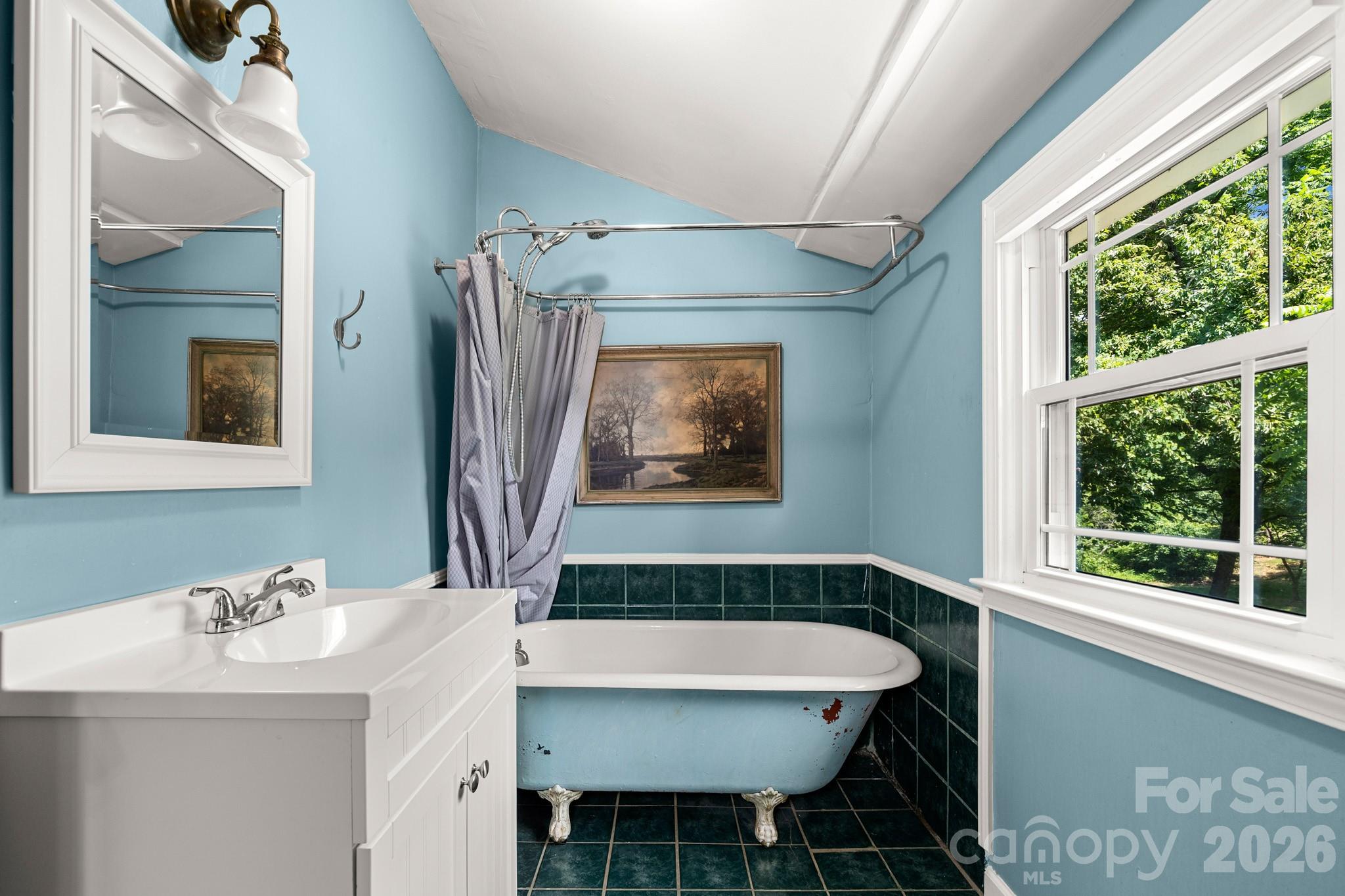 334 Greenville Street — Saluda