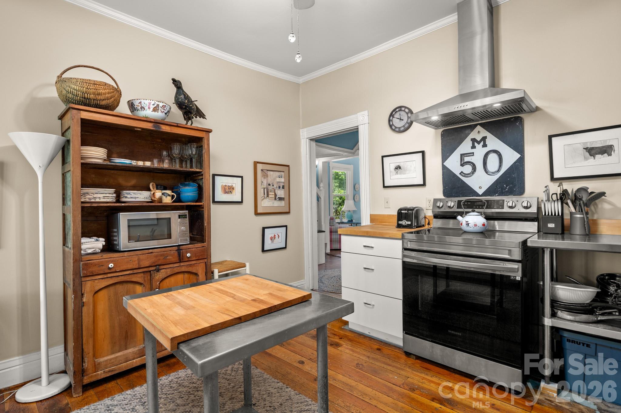 334 Greenville Street — Saluda