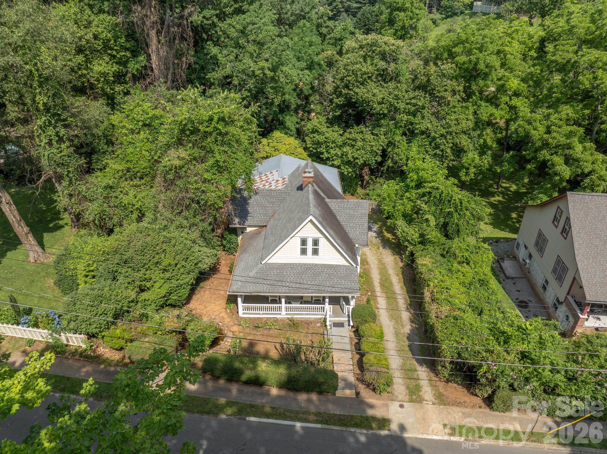 334 Greenville Street — Saluda