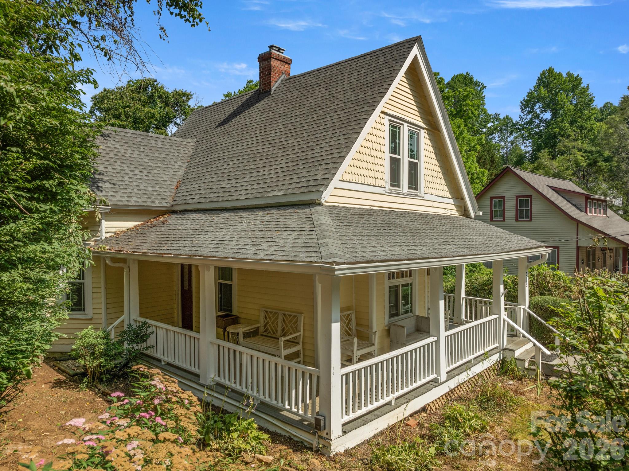 334 Greenville Street — Saluda