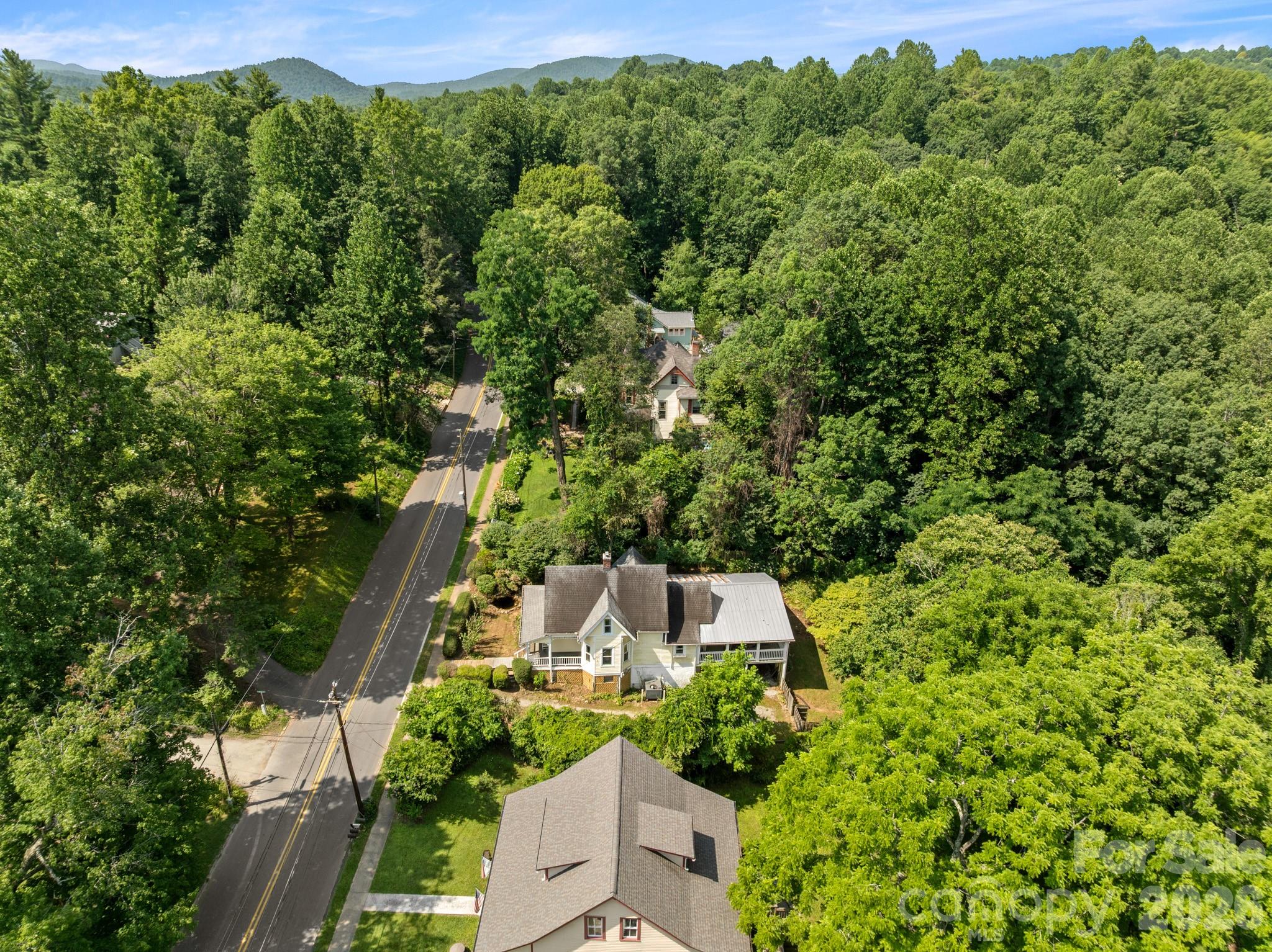 334 Greenville Street — Saluda