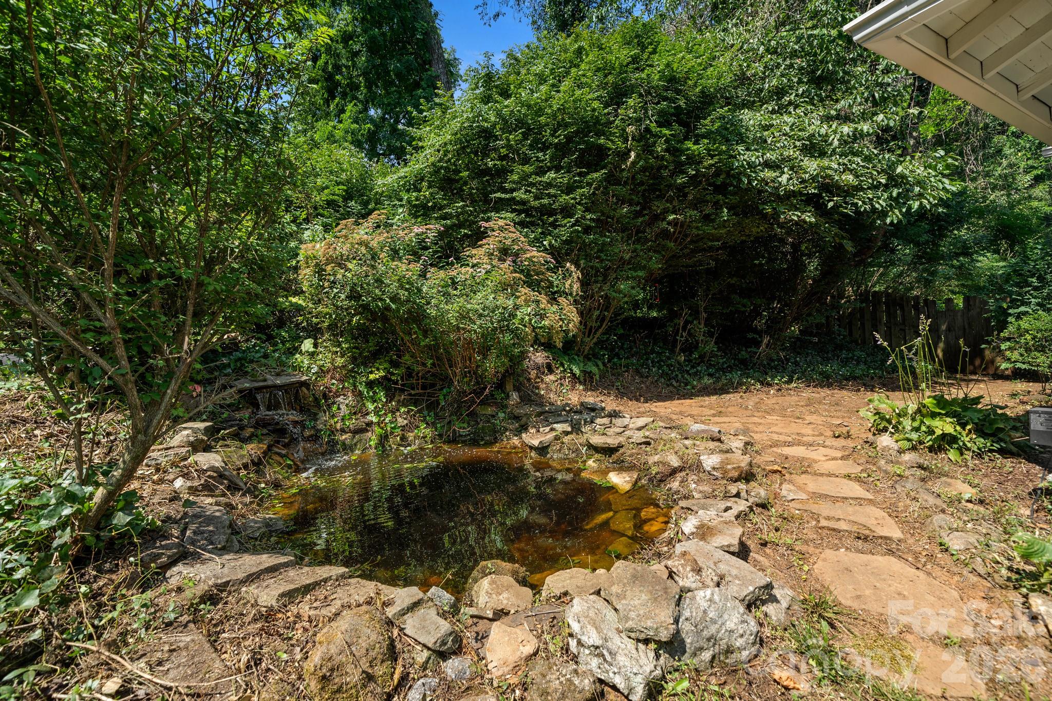 334 Greenville Street — Saluda