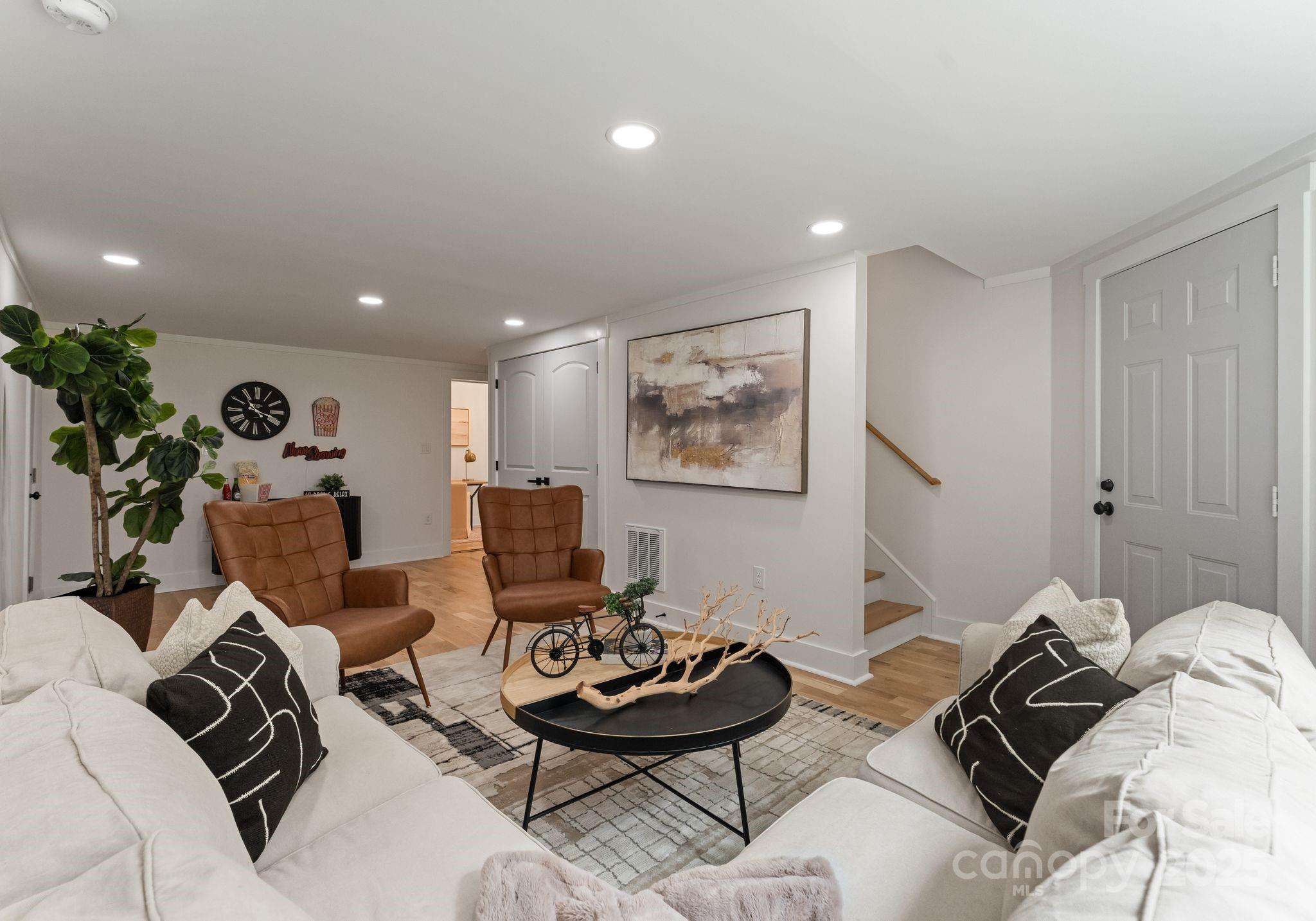 6326 Cedar Croft Drive — Charlotte