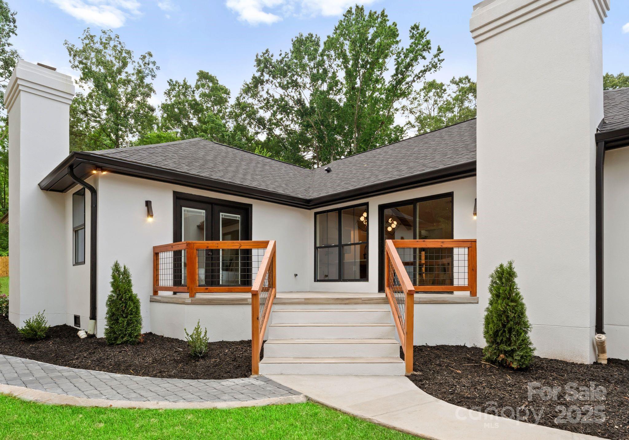 6326 Cedar Croft Drive — Charlotte