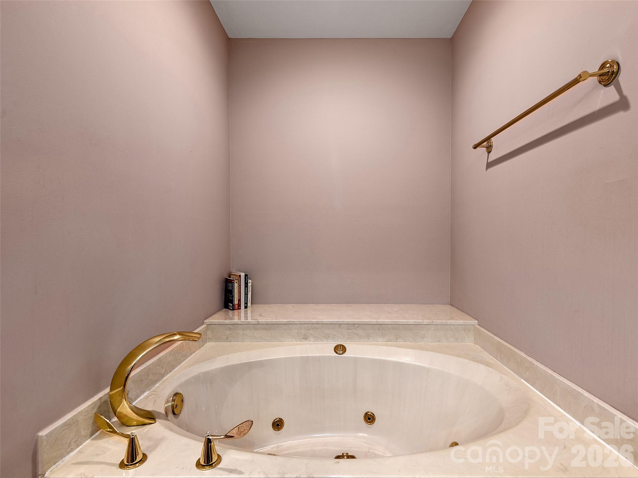 608 Upper Sondley Drive — Asheville