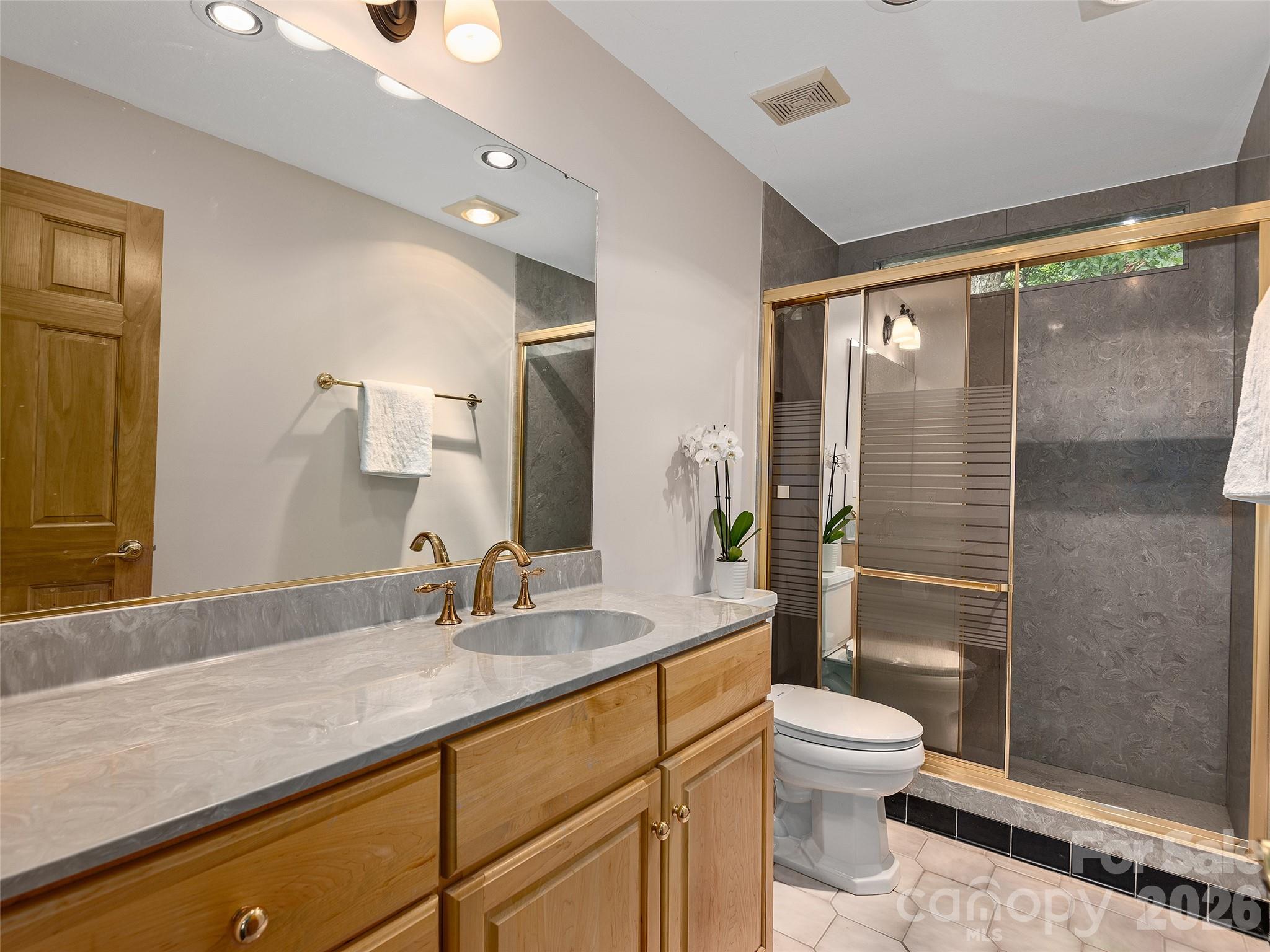 608 Upper Sondley Drive — Asheville