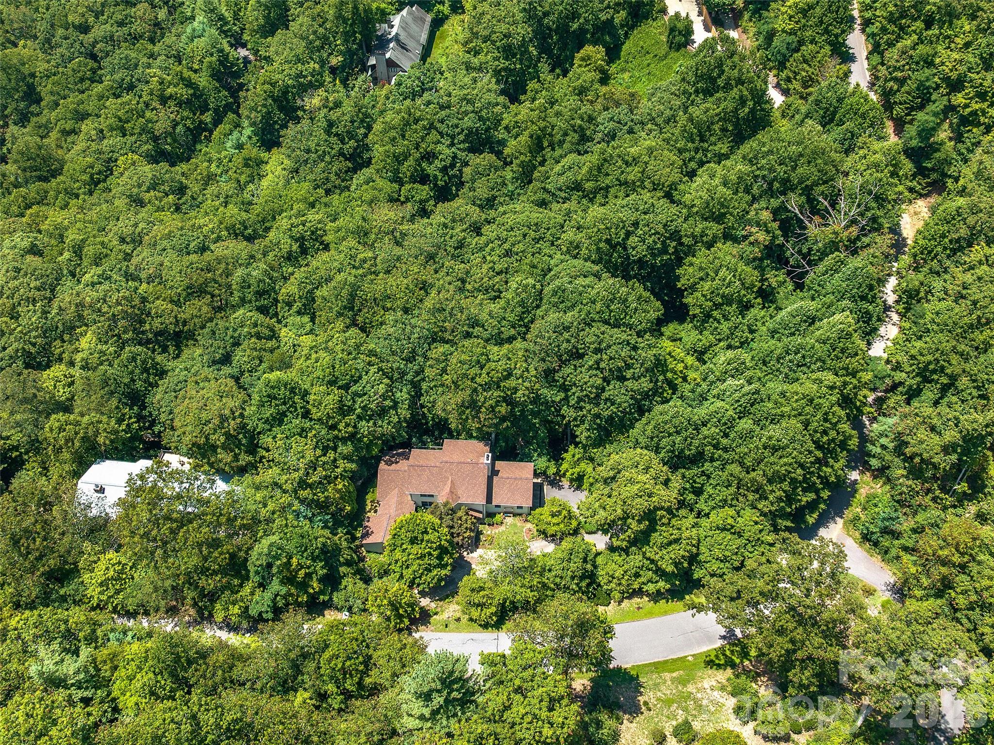 608 Upper Sondley Drive — Asheville
