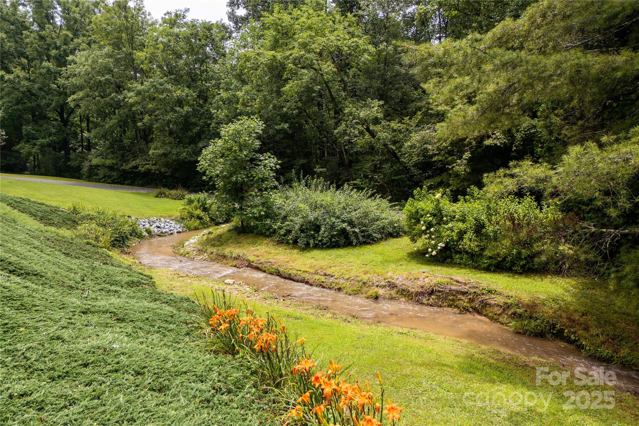 788 Old NC 280 Highway — Pisgah Forest