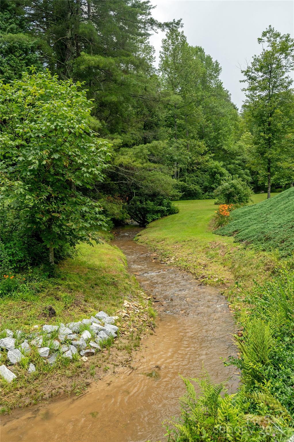 788 Old NC 280 Highway — Pisgah Forest