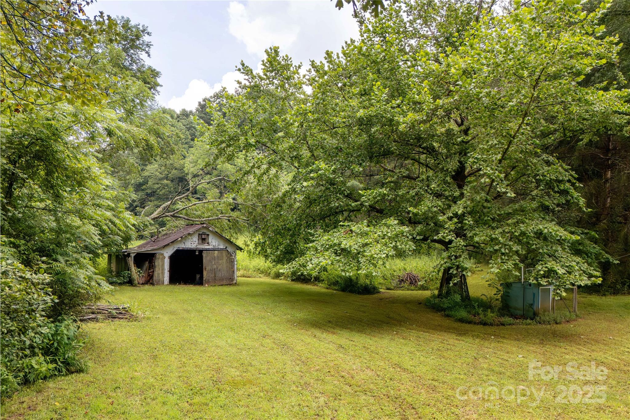 788 Old NC 280 Highway — Pisgah Forest