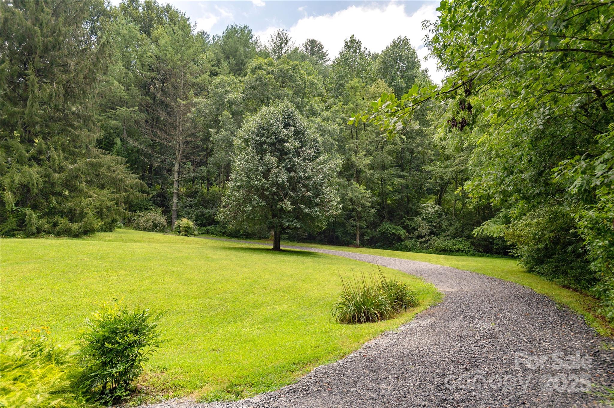 788 Old NC 280 Highway — Pisgah Forest