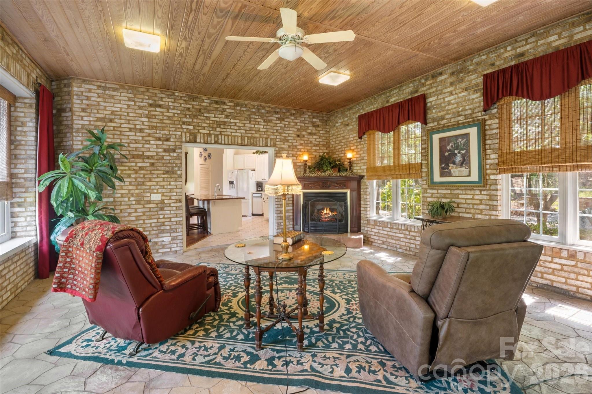 25 Towhee Trail — Tryon