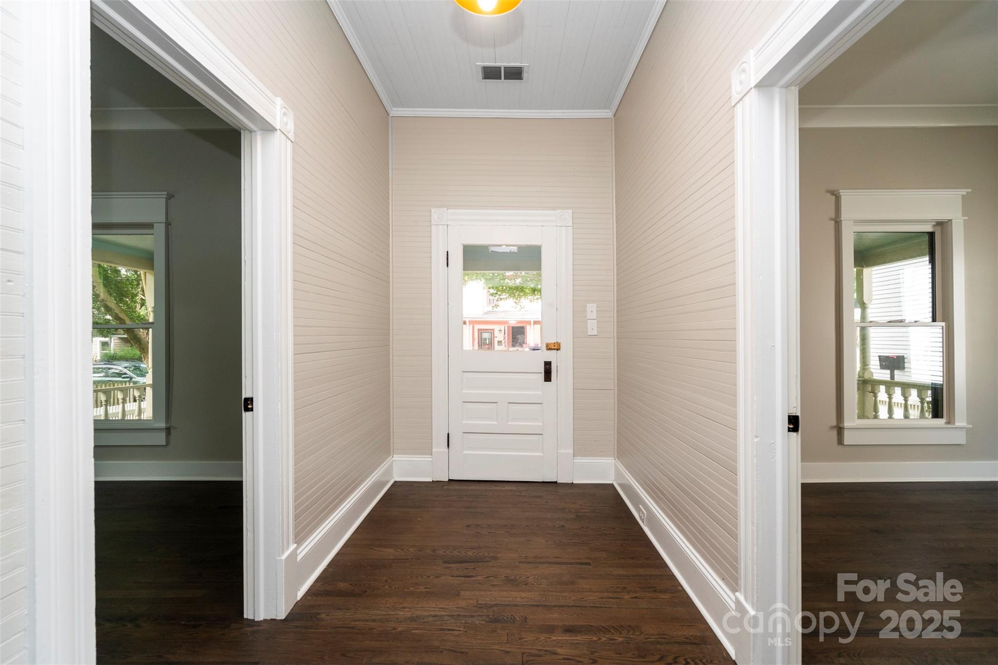 420 E Bank Street — Salisbury